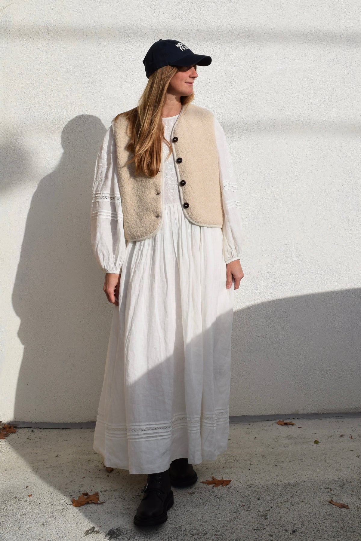 L'Envers Luce Vest / Light Beige Curly Alpaca