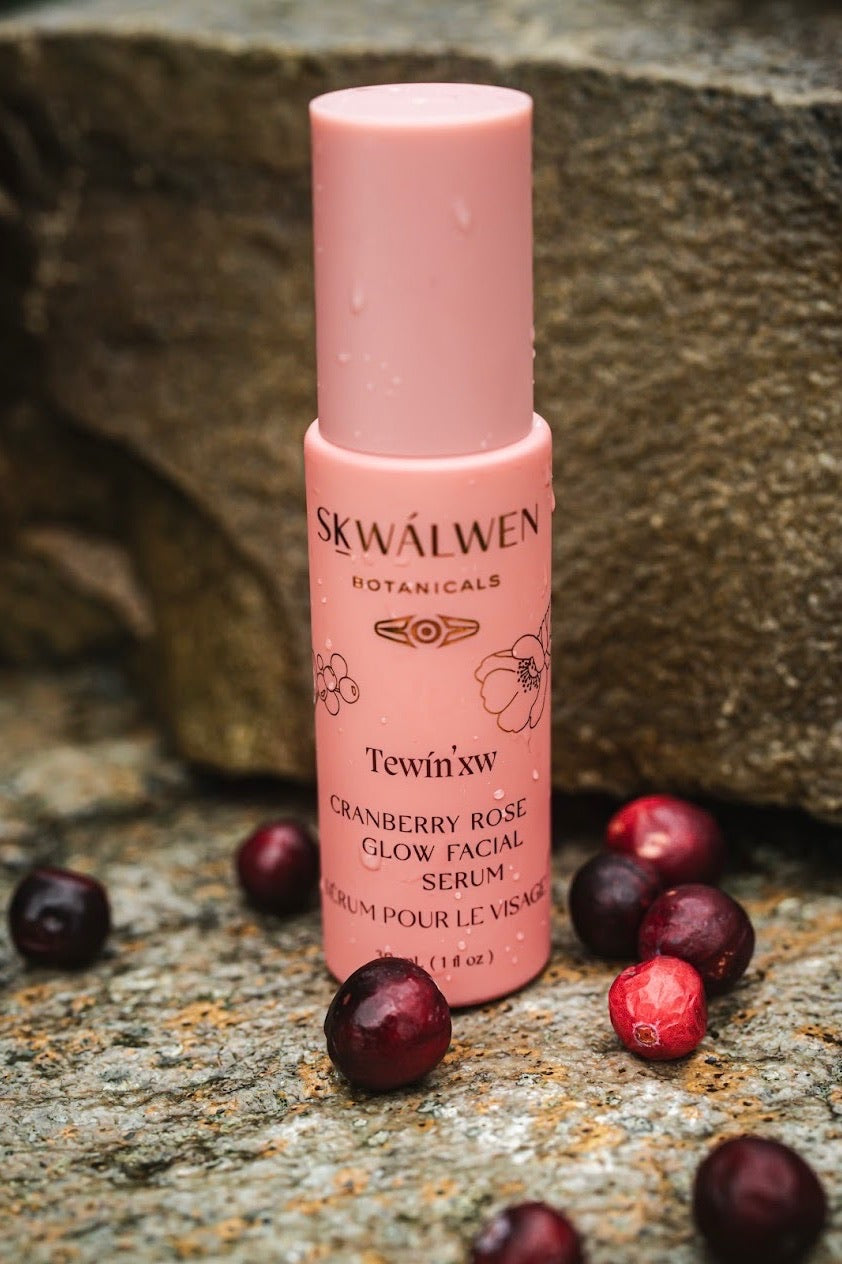 Skwalwen Botanicals Tewin&#39;xw Cranberry Rose Glow Serum