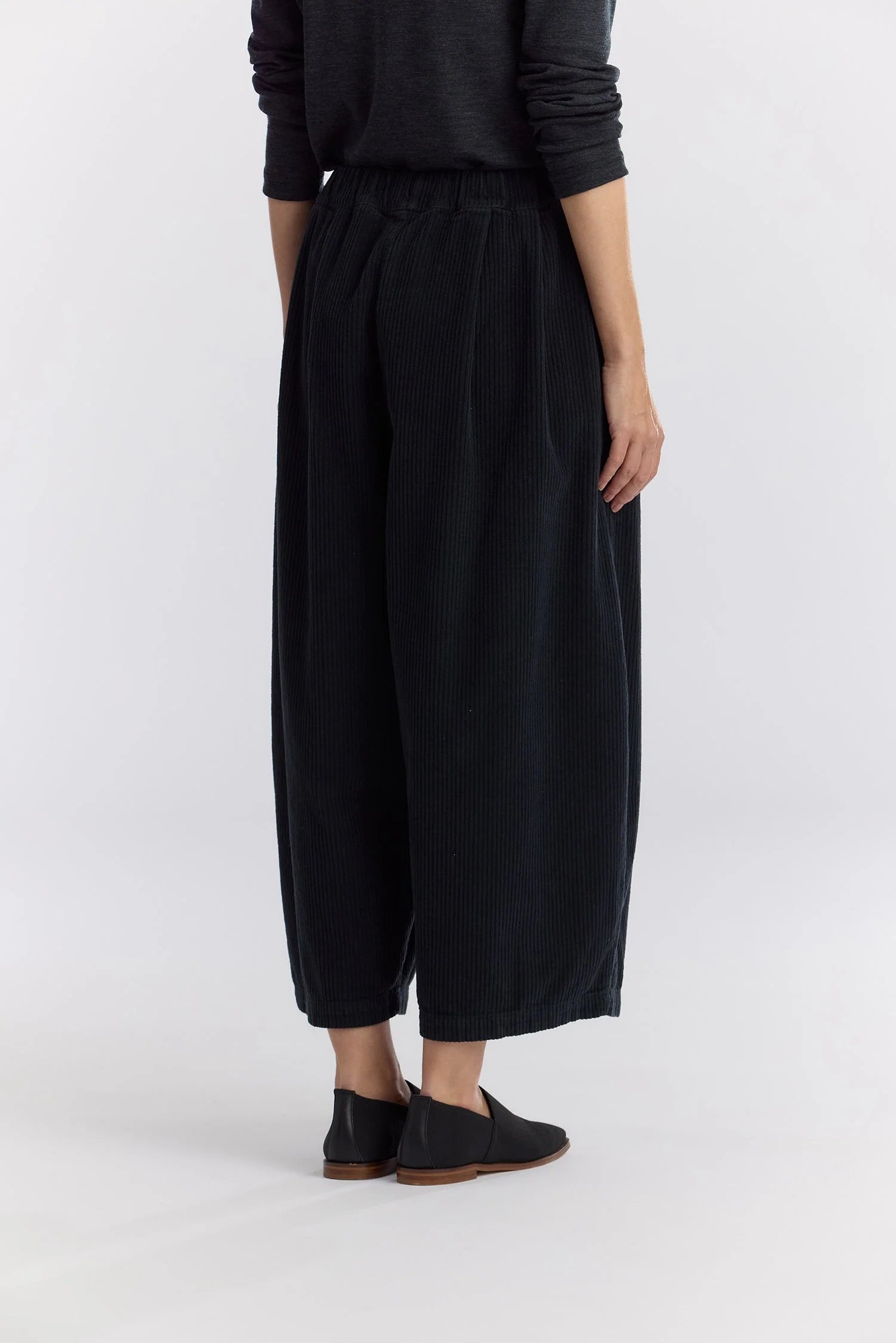 Black Crane Corduroy Wide Pants / Dark Grey