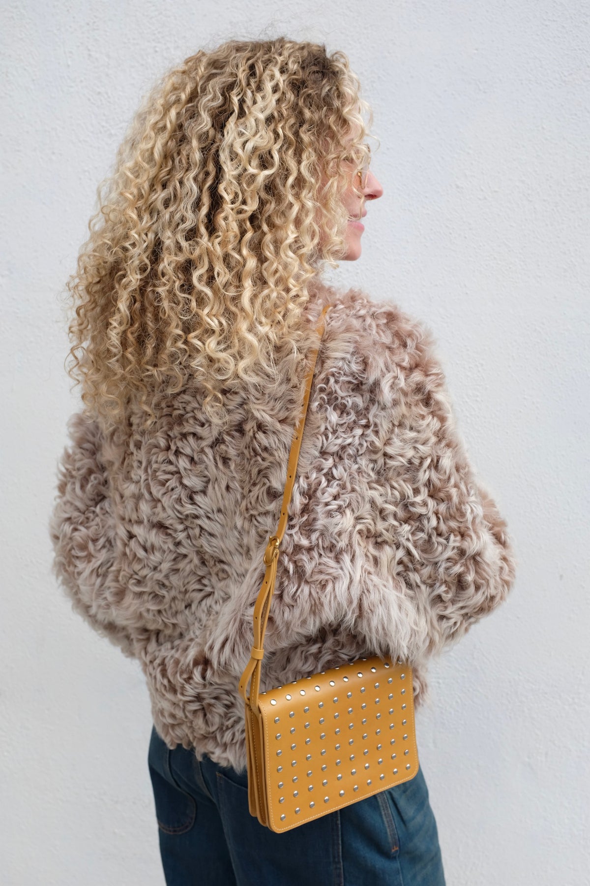 Arma Mooney Curly Shearling Jacket / Camel