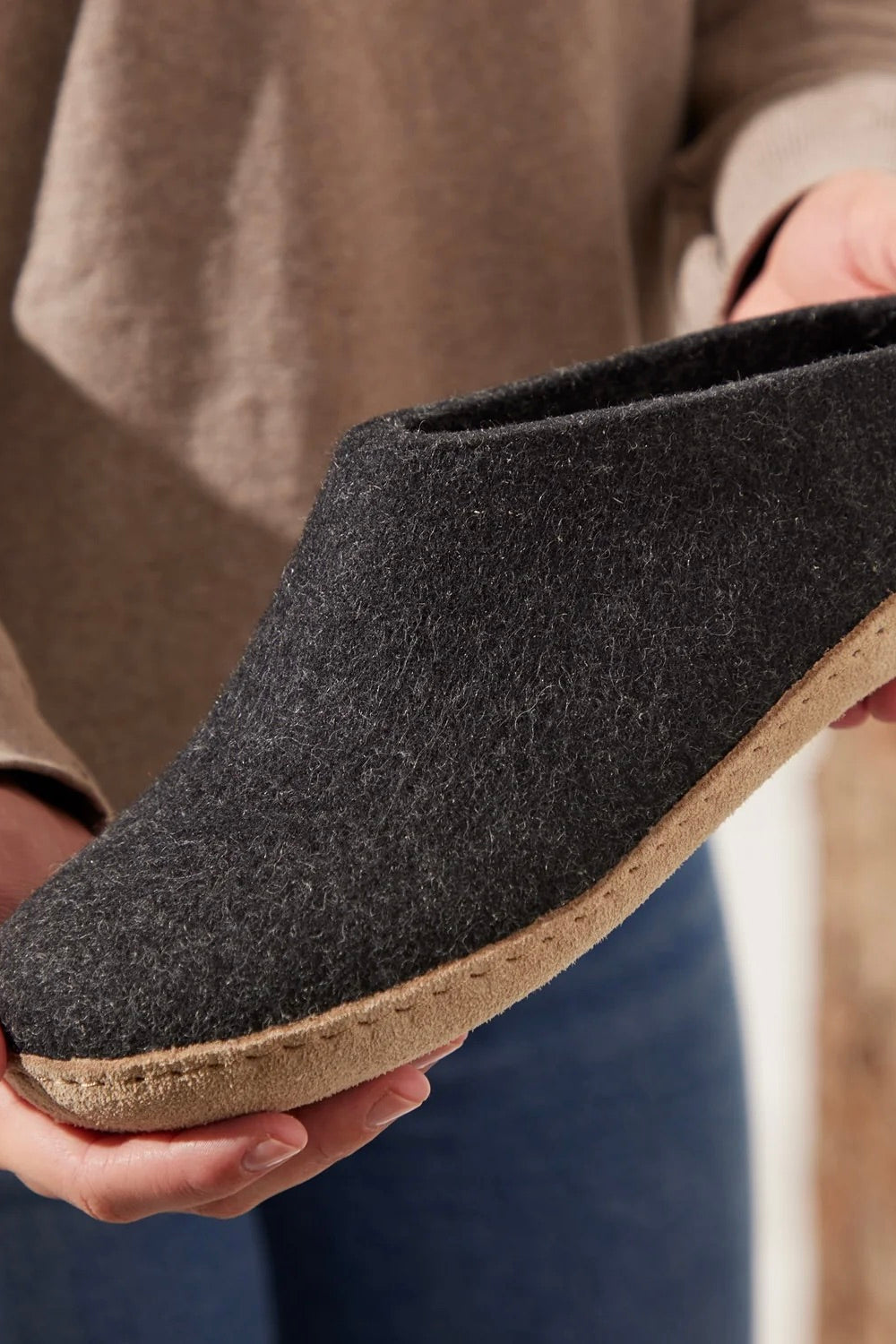 Slip-On Leather Sole / Charcoal