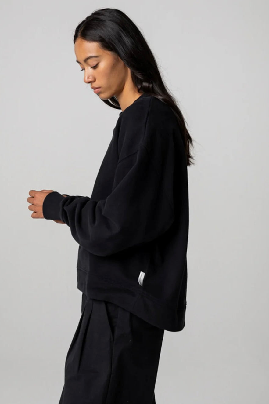 Amy Powney x Finisterre Oversized Sweatshirt / Black