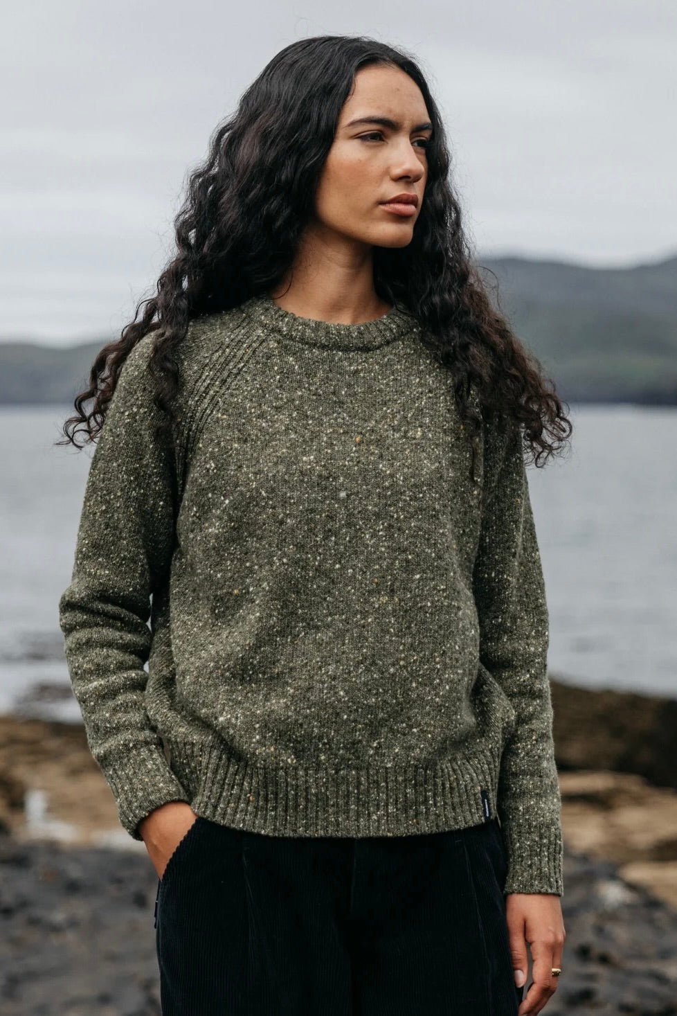 Farne Crew Jumper / Olive