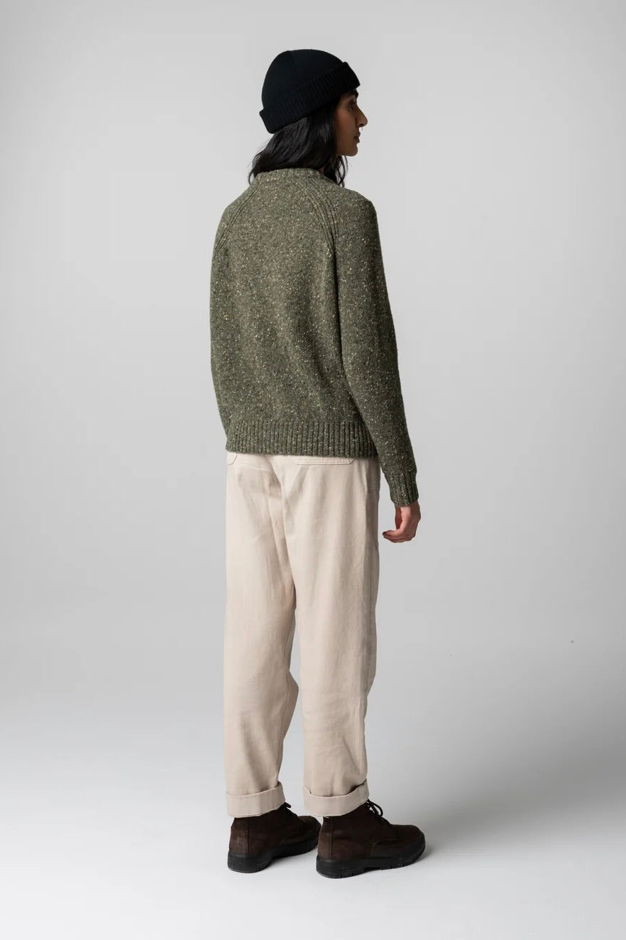 Farne Crew Jumper / Olive