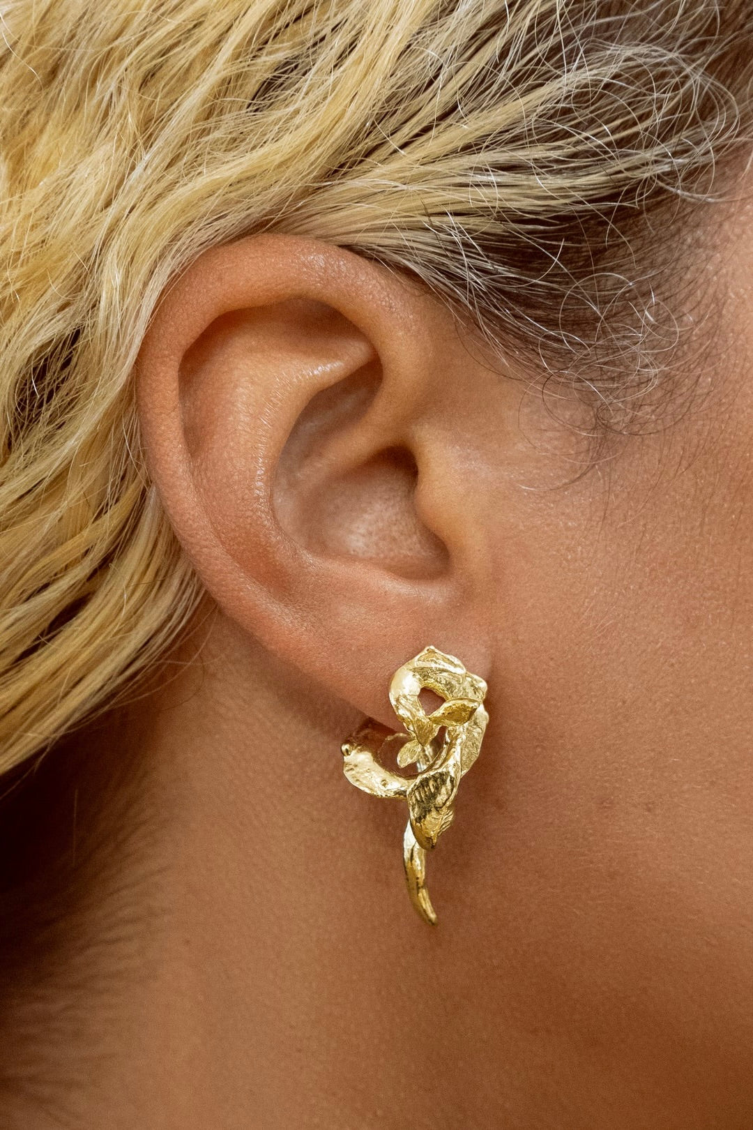 Ora C Serpenta Earrings / Brass