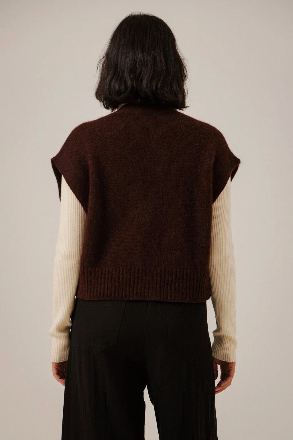 Alpaca Button Down Vest / Deep Maroon