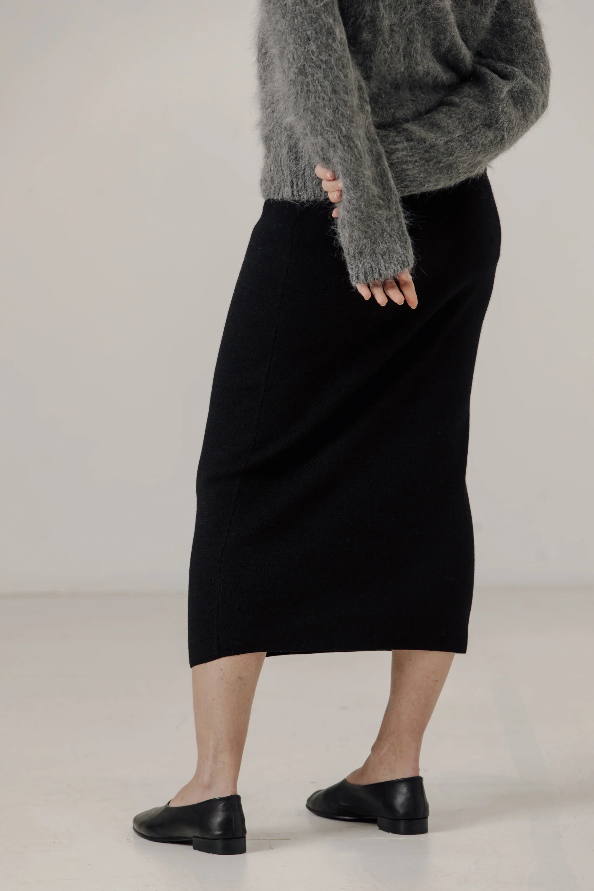 Bare Knitwear / Pop-Up / Alpaca Knit Midi Skirt / Classic Black