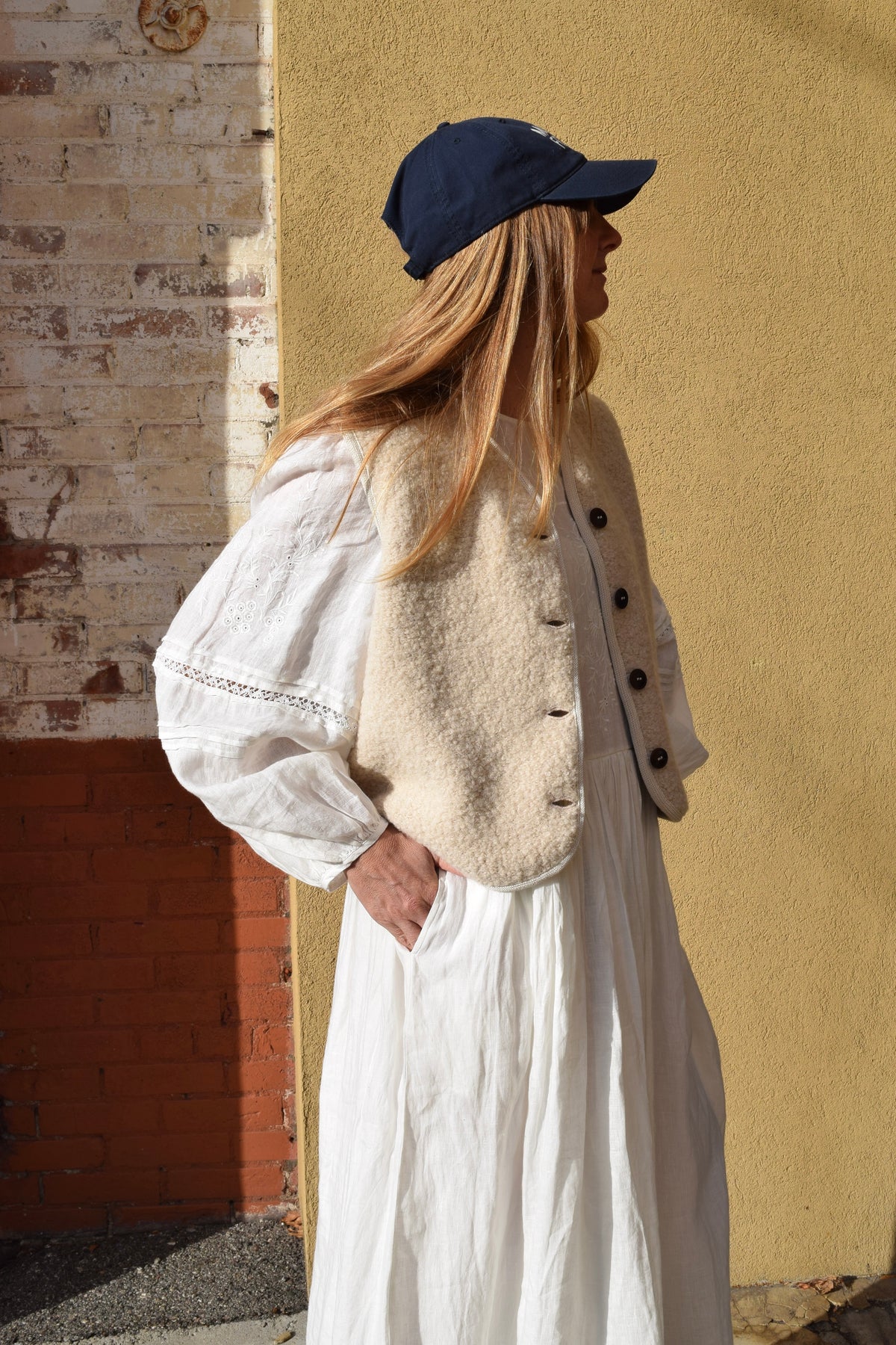 L'Envers Luce Vest / Light Beige Curly Alpaca