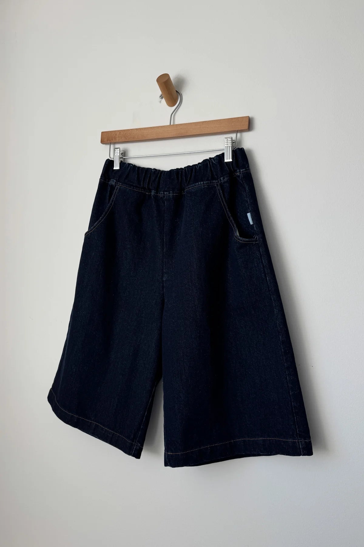 Le Bon Shoppe Liam Bermuda Shorts / Raw Denim