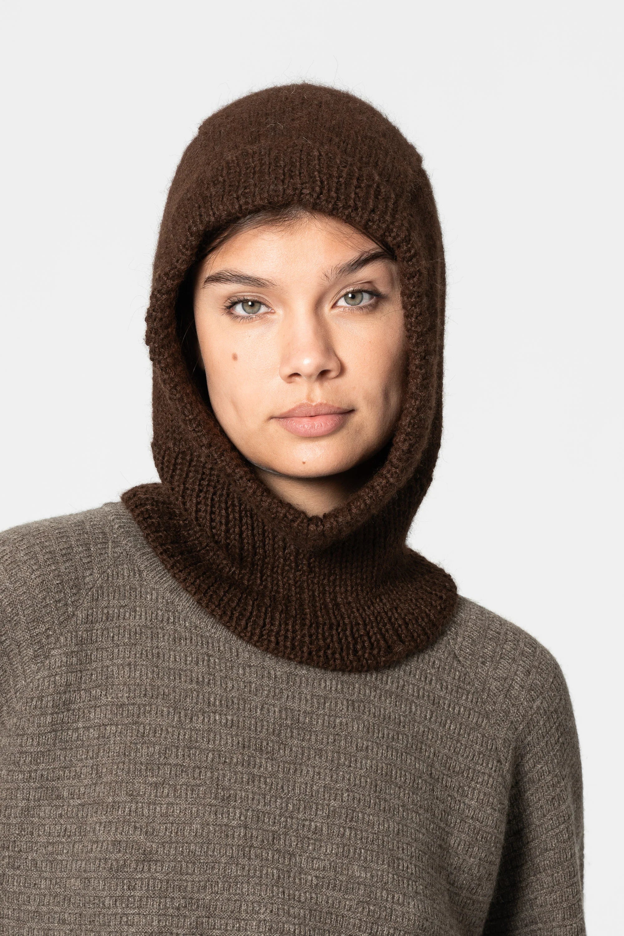Dinadi Alpaca Handknit Balaclava / Coffee Brown
