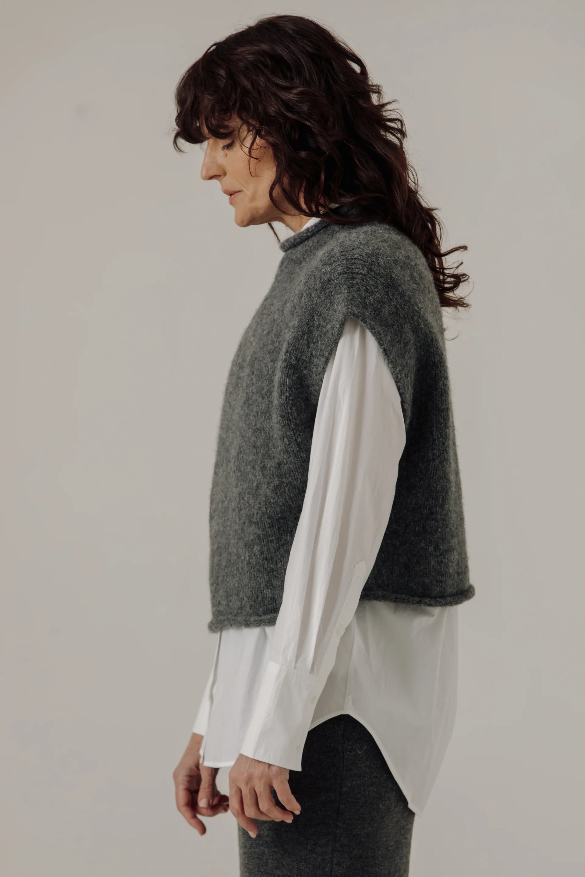 Bare Knitwear Alpaca Iris Vest / Stone
