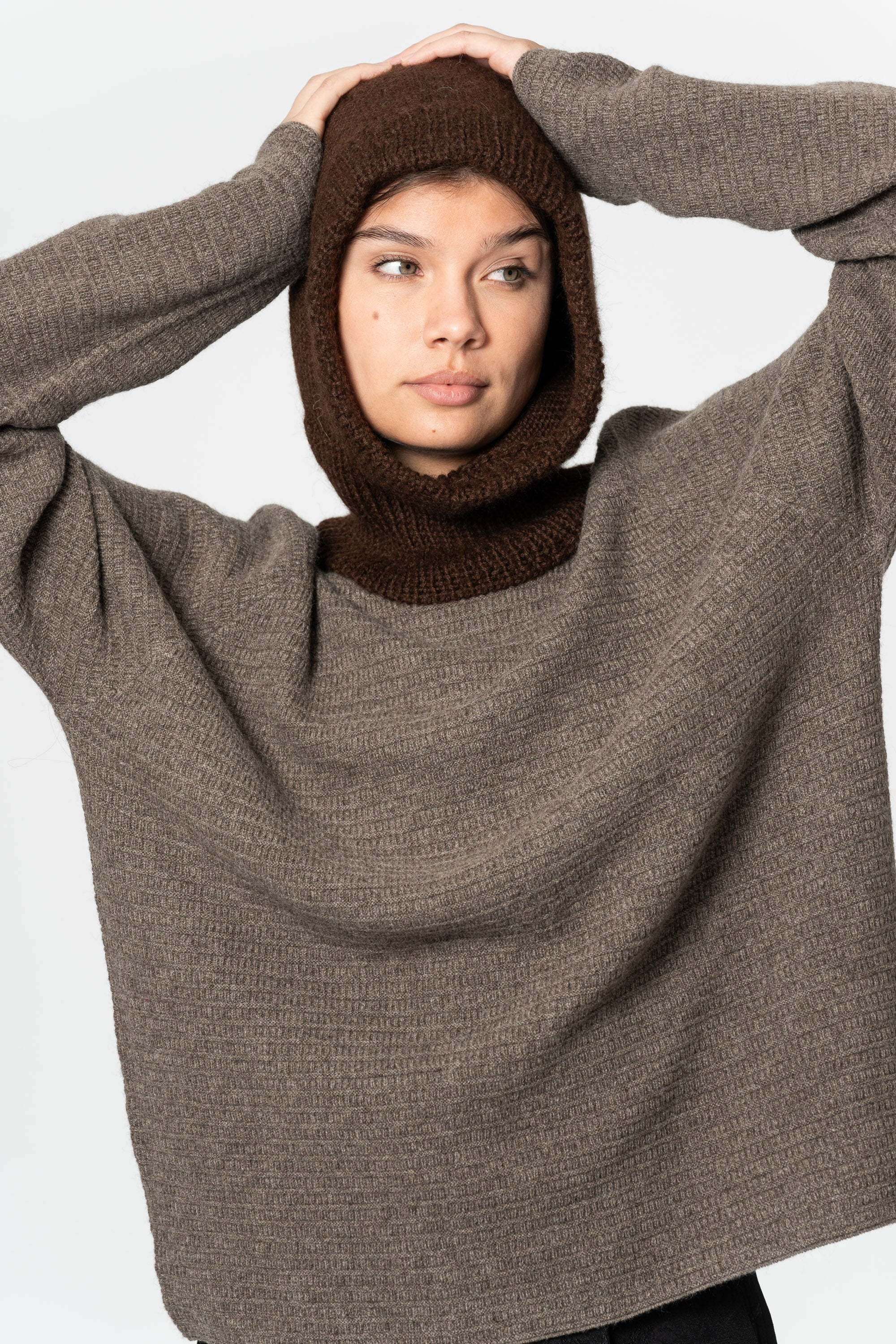 Dinadi Alpaca Handknit Balaclava / Coffee Brown