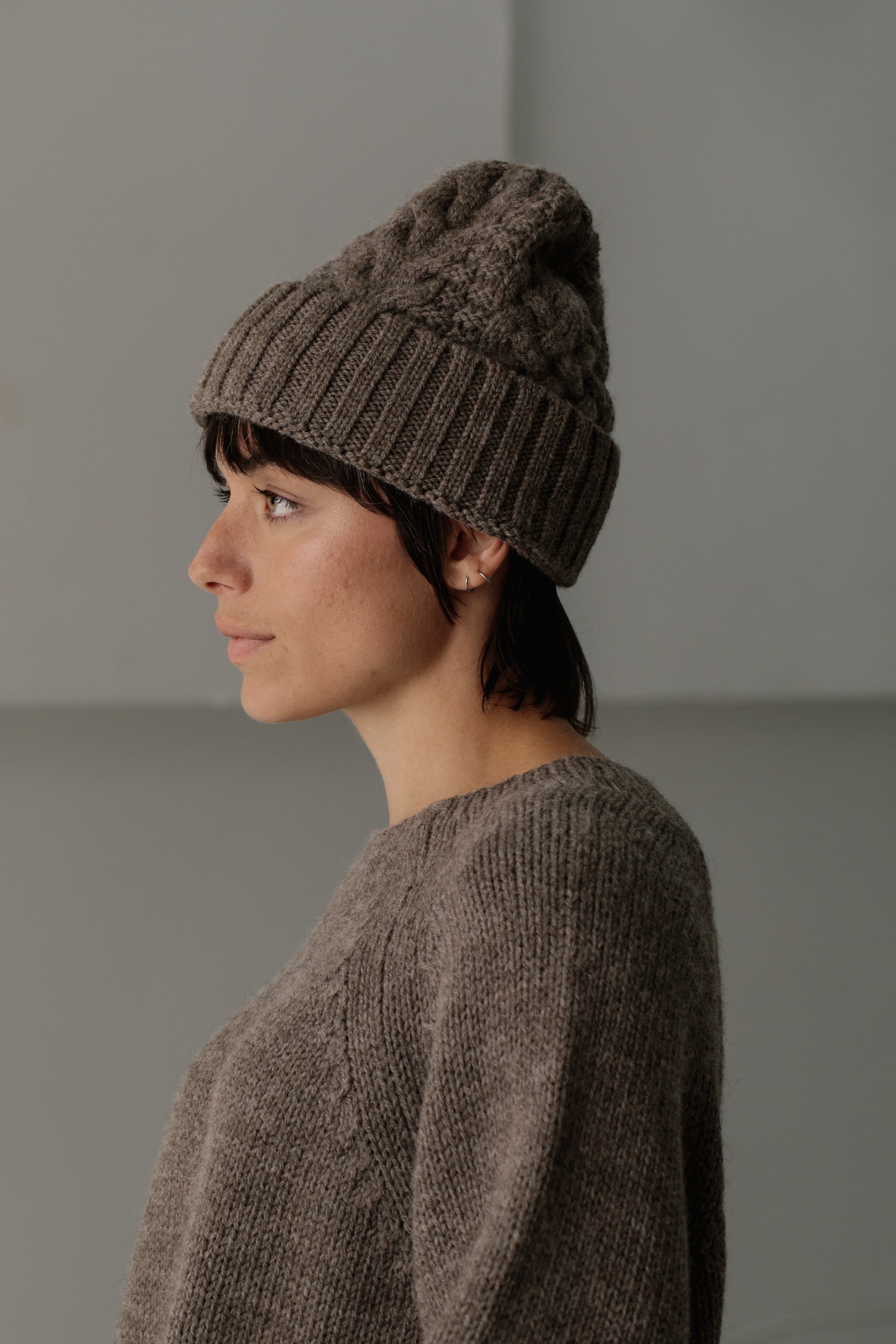 Bare Knitwear Porteau Cable Beanie / Root