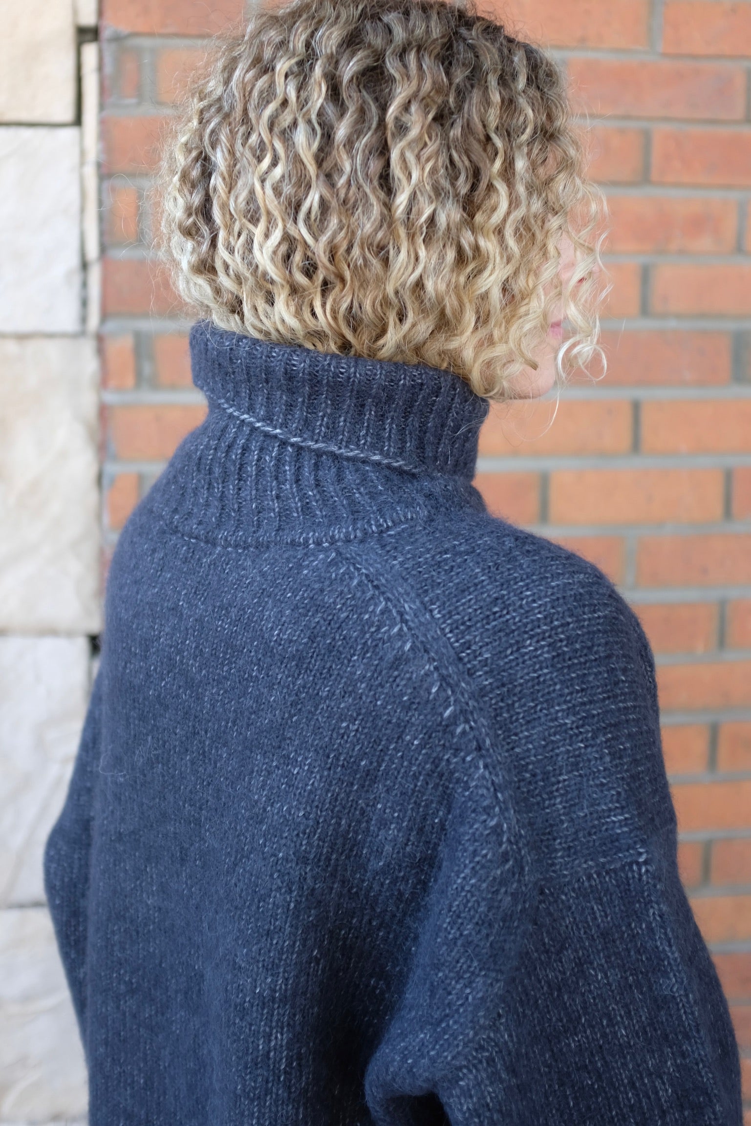 Bare knitwear Oversized Alpaca Turtleneck / Dark Navy