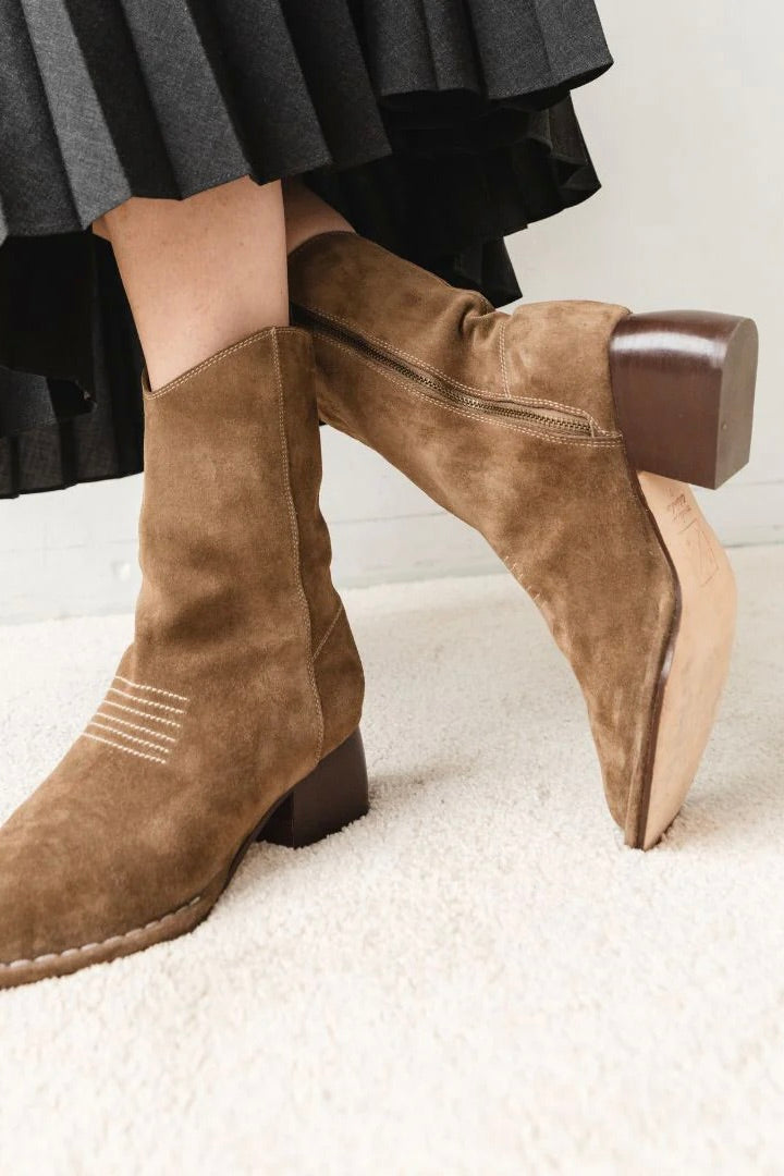 Either/Or West Boot / Moss Suede