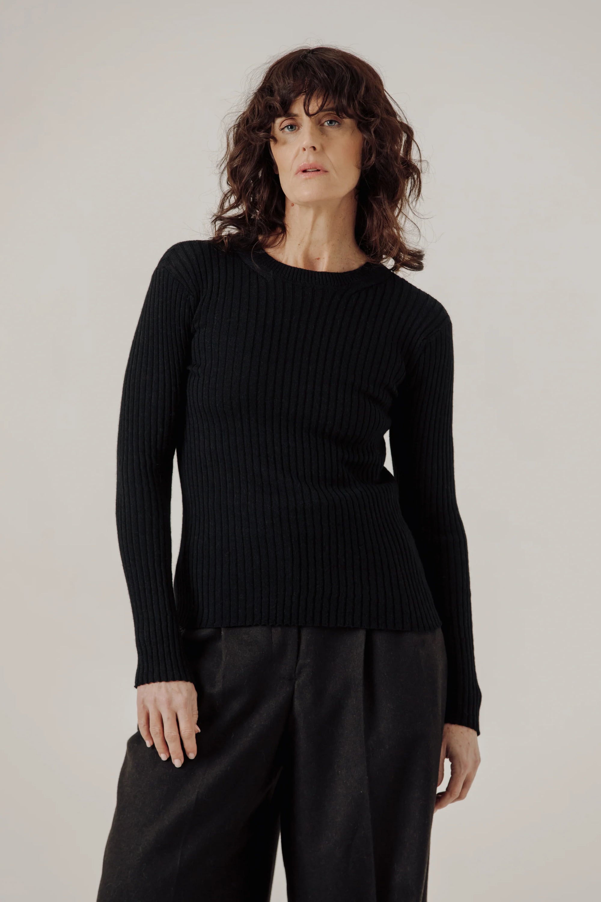 Bare Knitwear Fine Knit Rib Top / Black