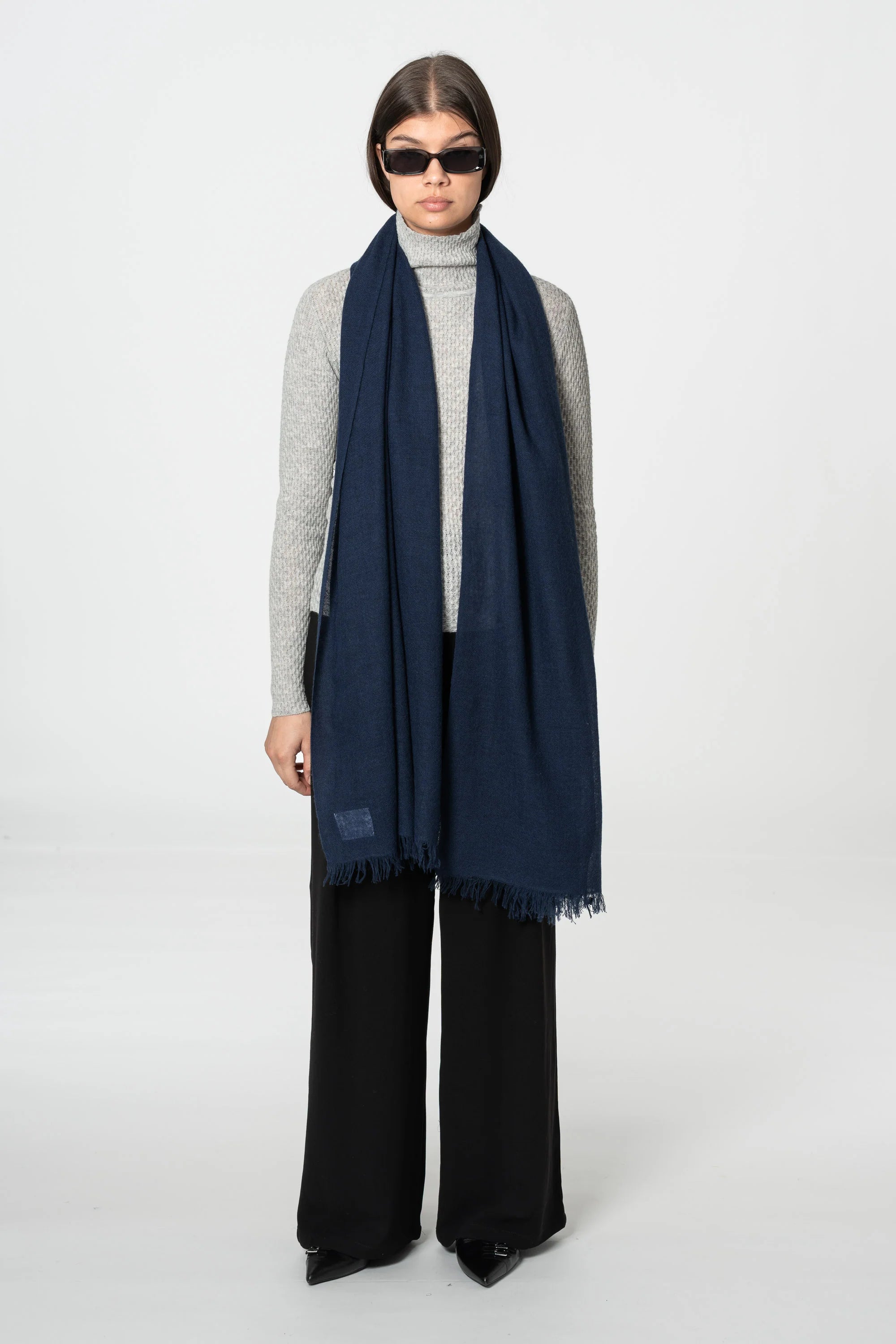 Dinadi Merino Woven Scarf / Space Blue