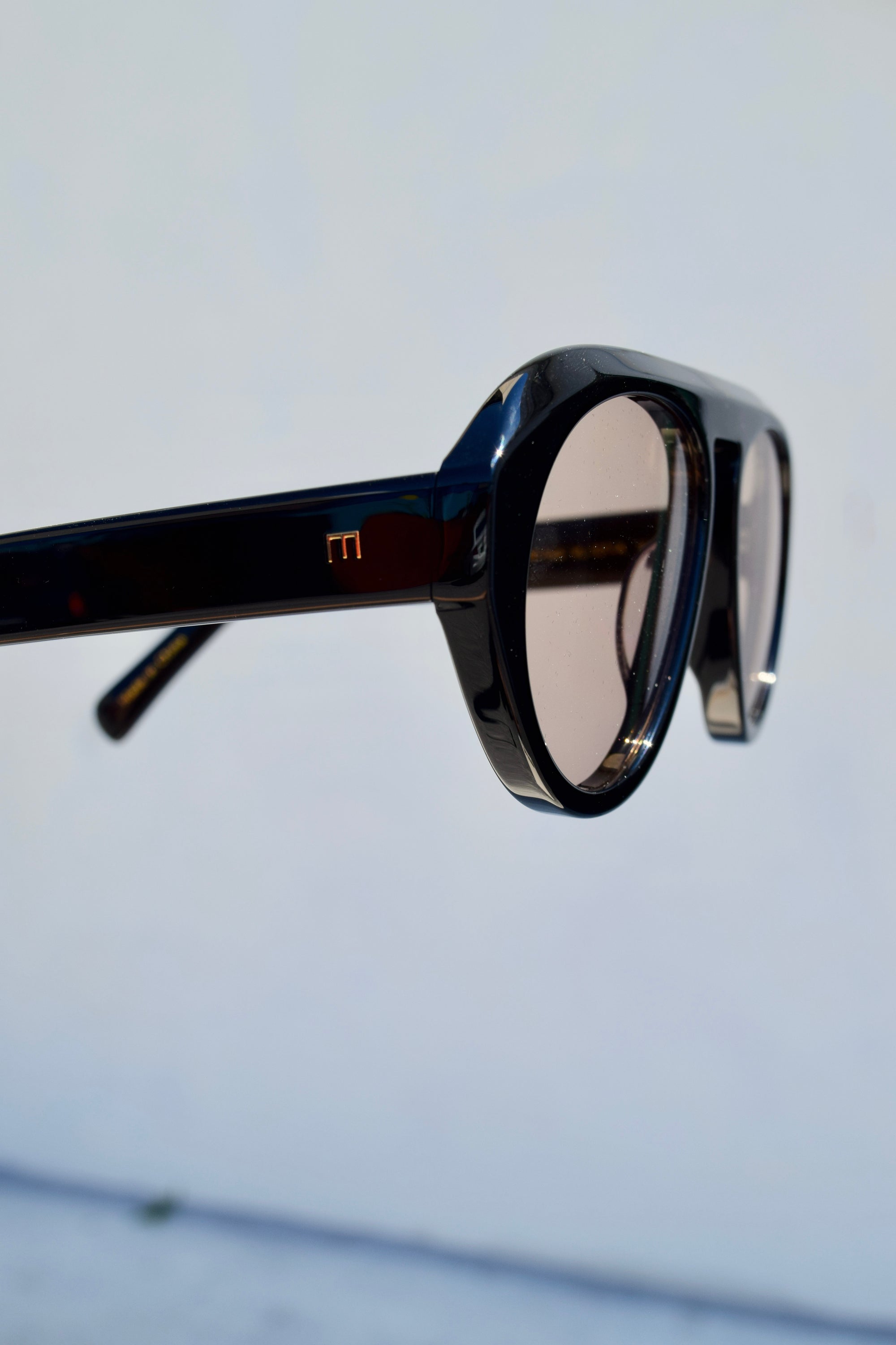 Val Sunglasses / Gloss Black