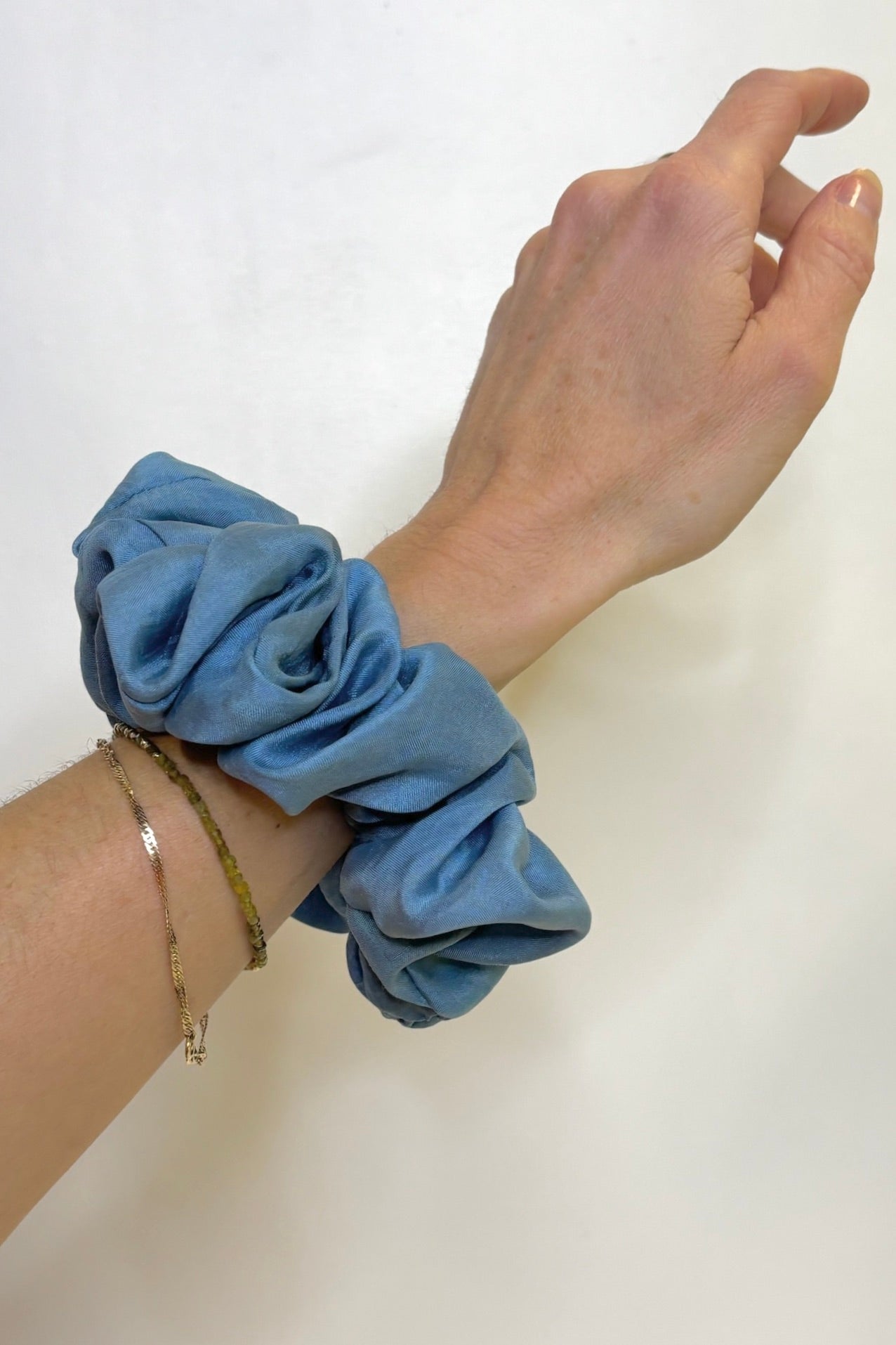 Roem Textiles Silk Scrunchie / Indigo