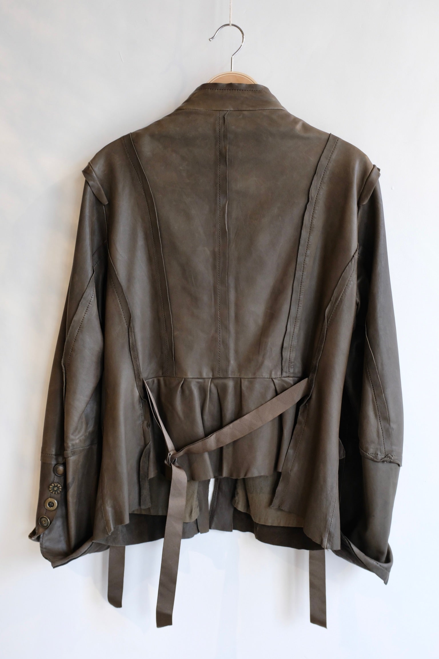 Pre-loved / Vintage Danier Leather Jacket / Size Large