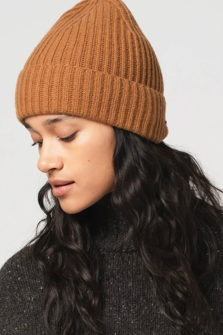 Girls of Dust Wool Cashmere Beanie / Capuccino