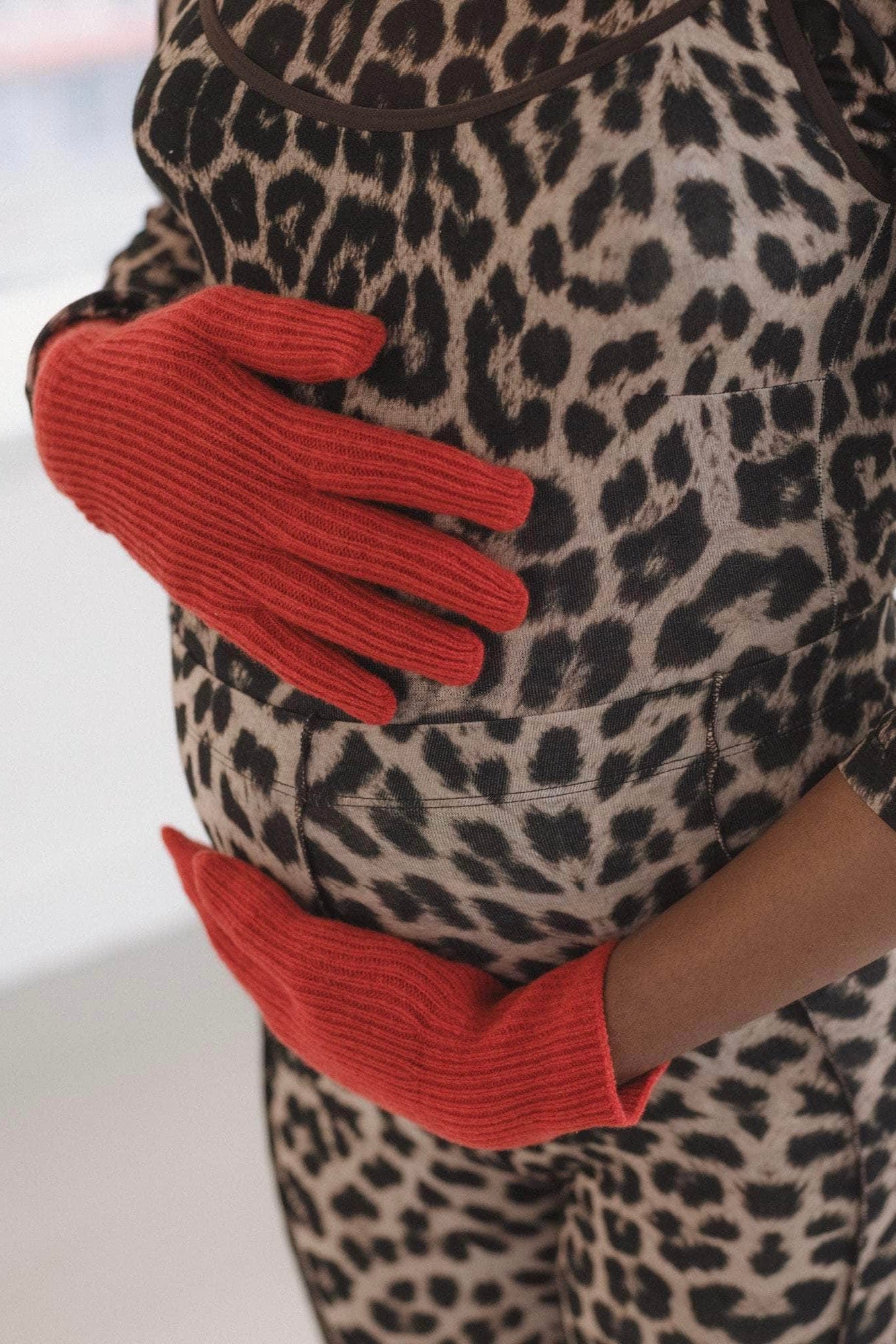 Baserange Ribbed Gloves / Melograno Red