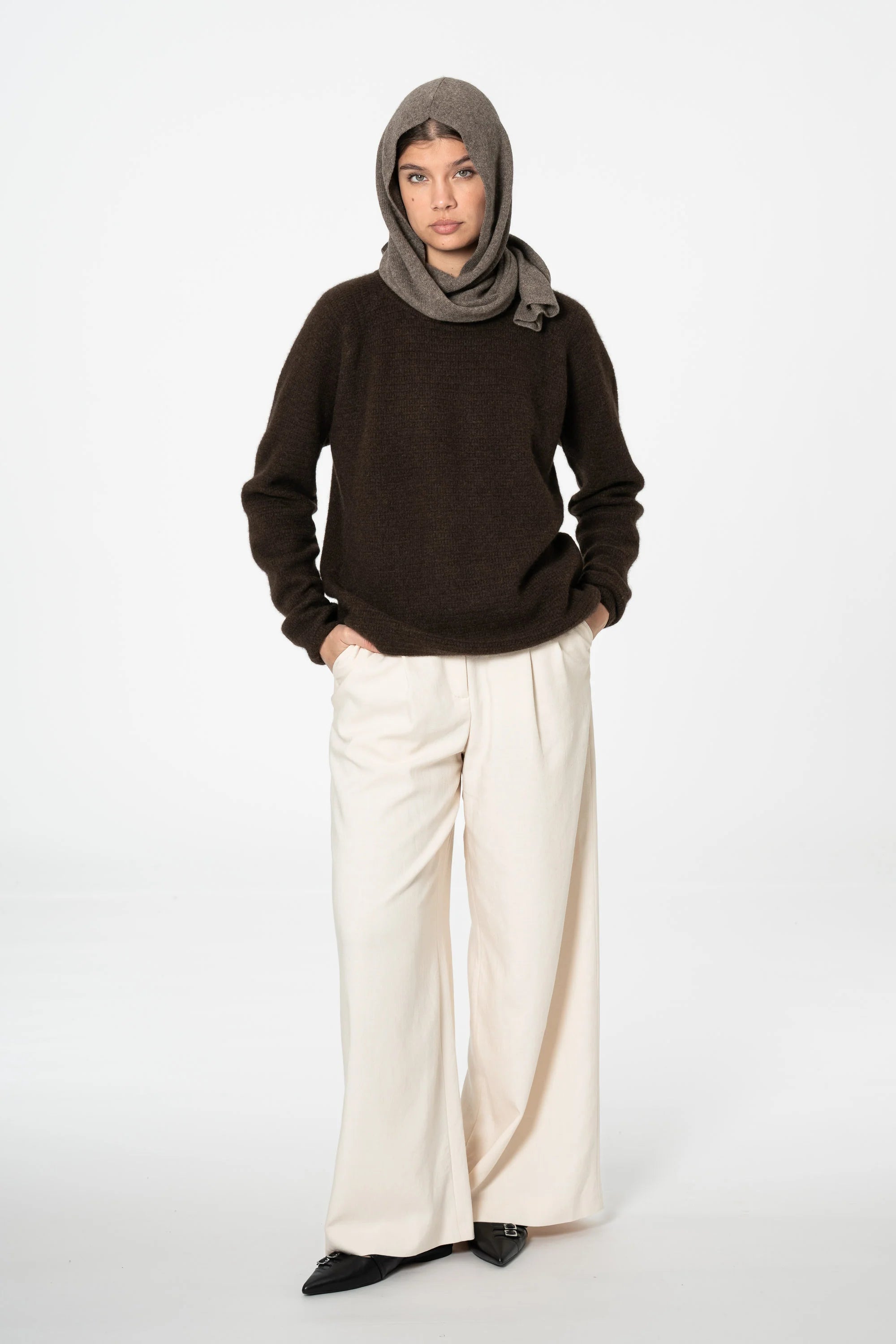 Dinadi Yak Hooded Scarf / Oat Brown