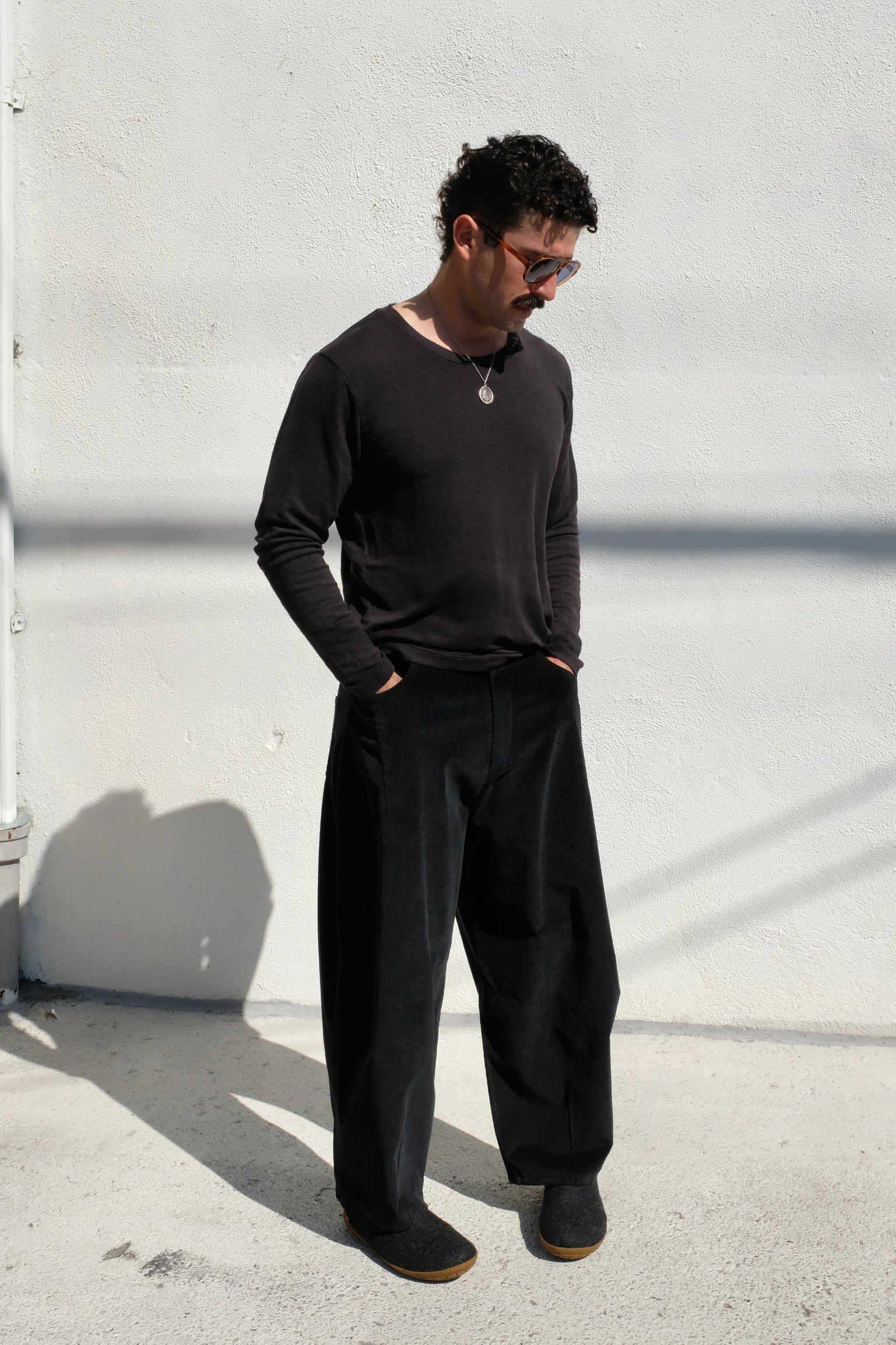 Cordera Corduroy Baggy Pants / Black