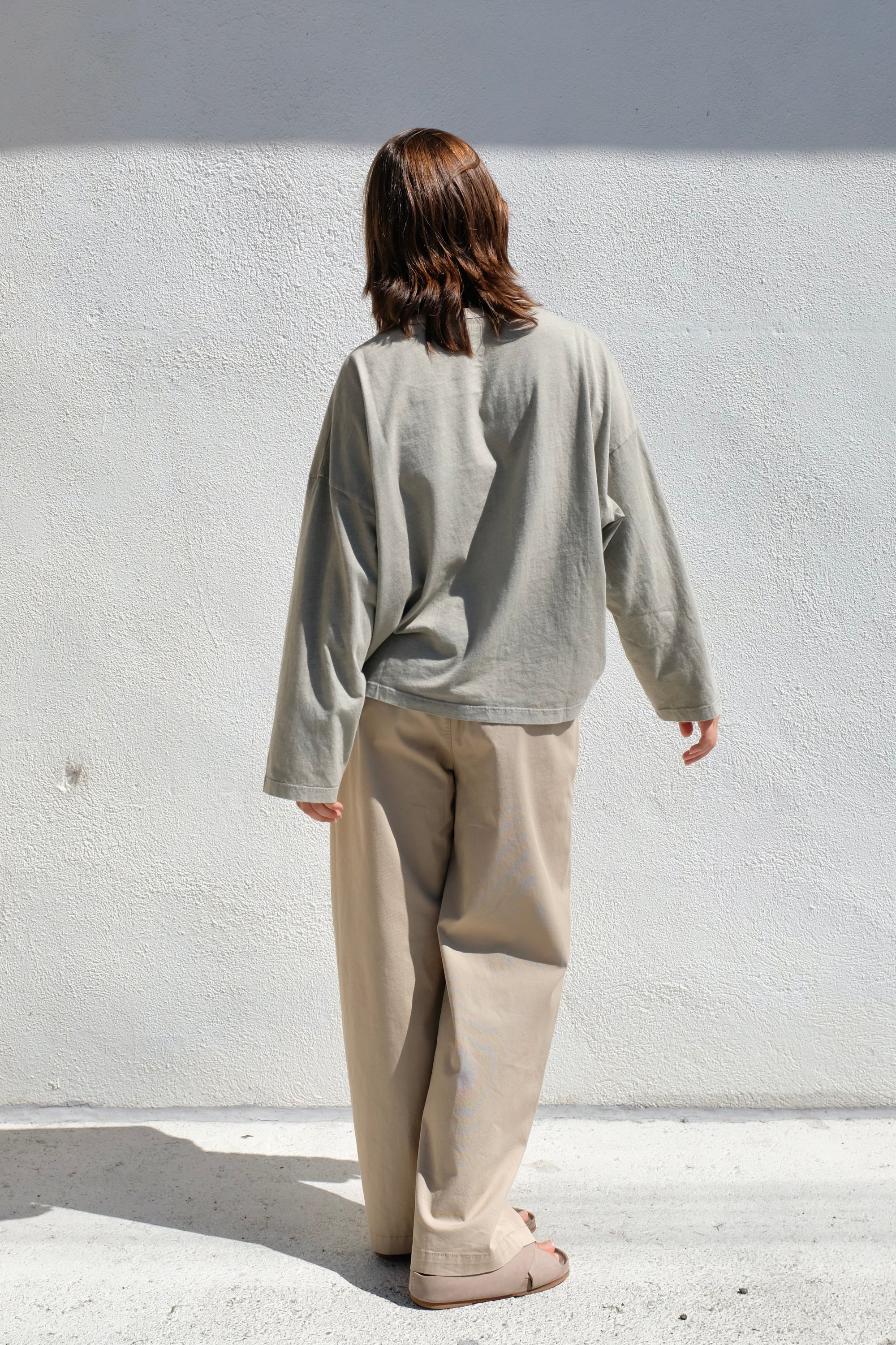 Black Crane Wide Long Sleeve Tee / Limestone