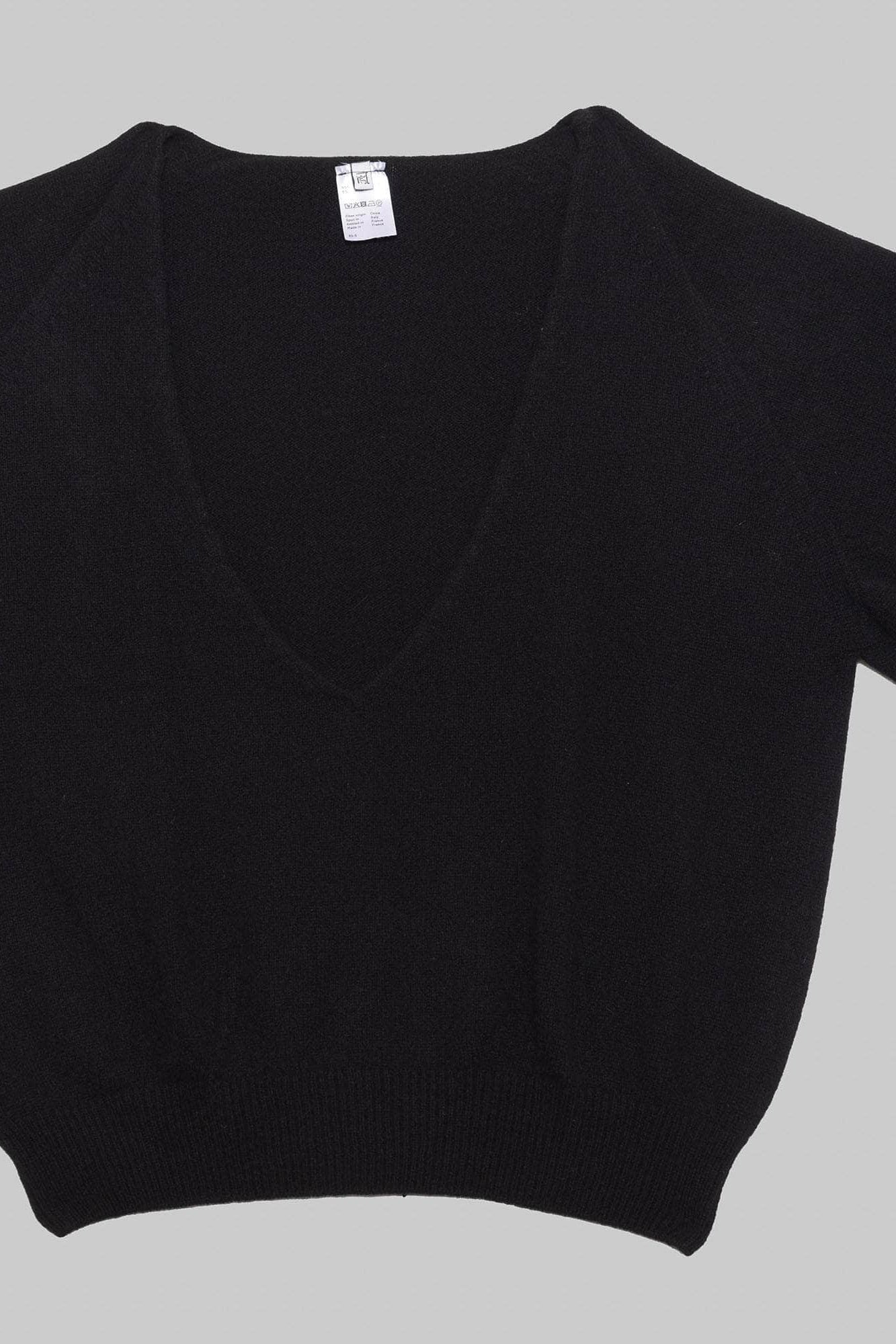 Baserange Soar V Neck / Black