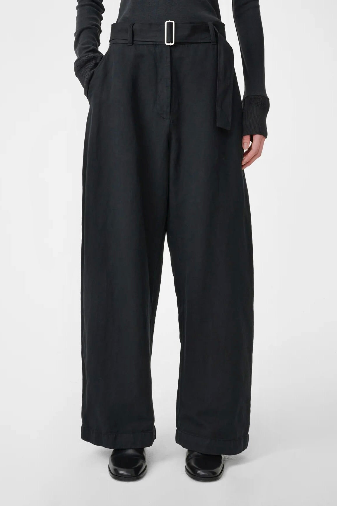 studio nicholson chatto belted pant black
