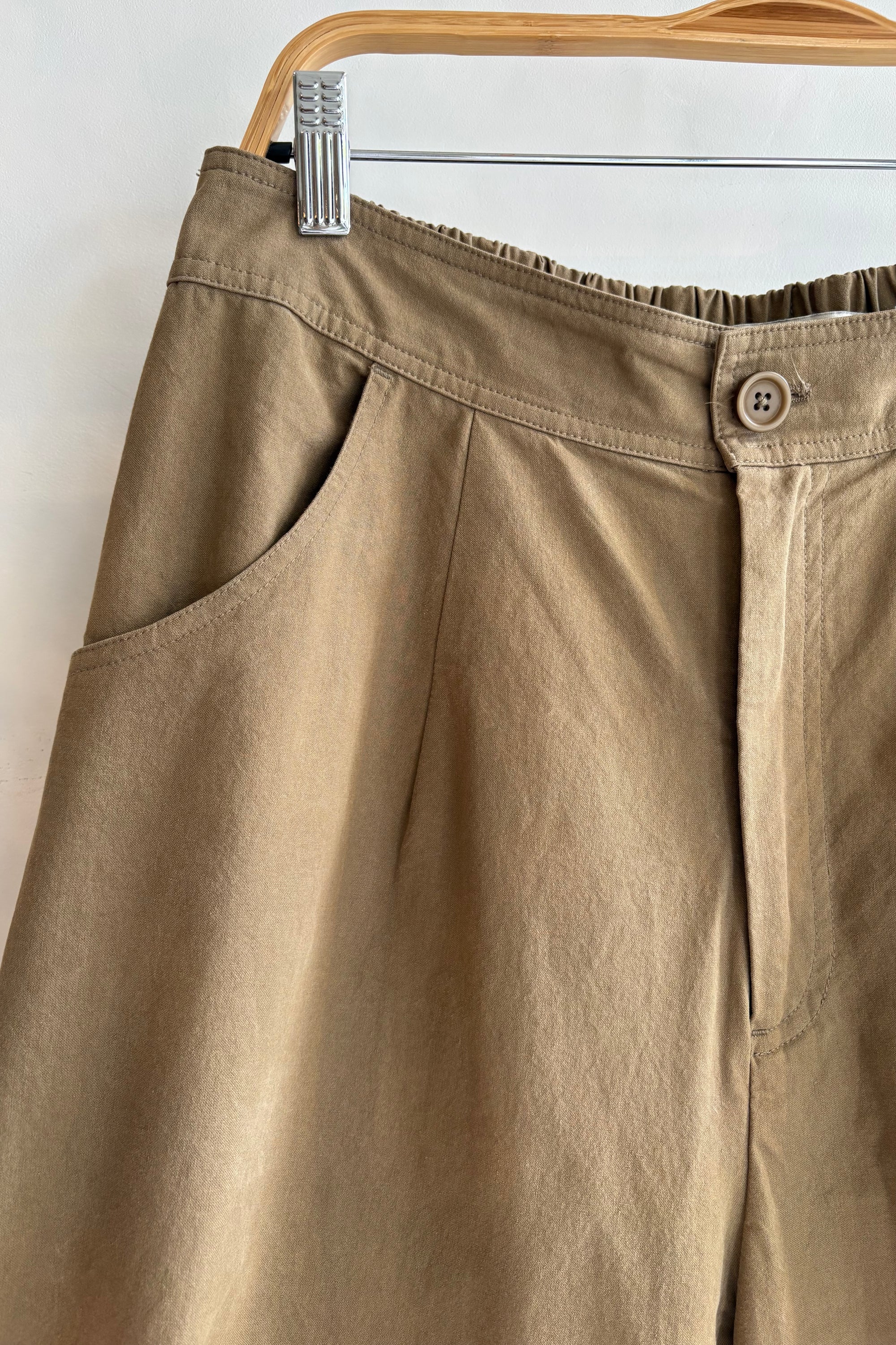Pre-Loved / 7115 by Szeki Signature Pants / Tan / Size XL