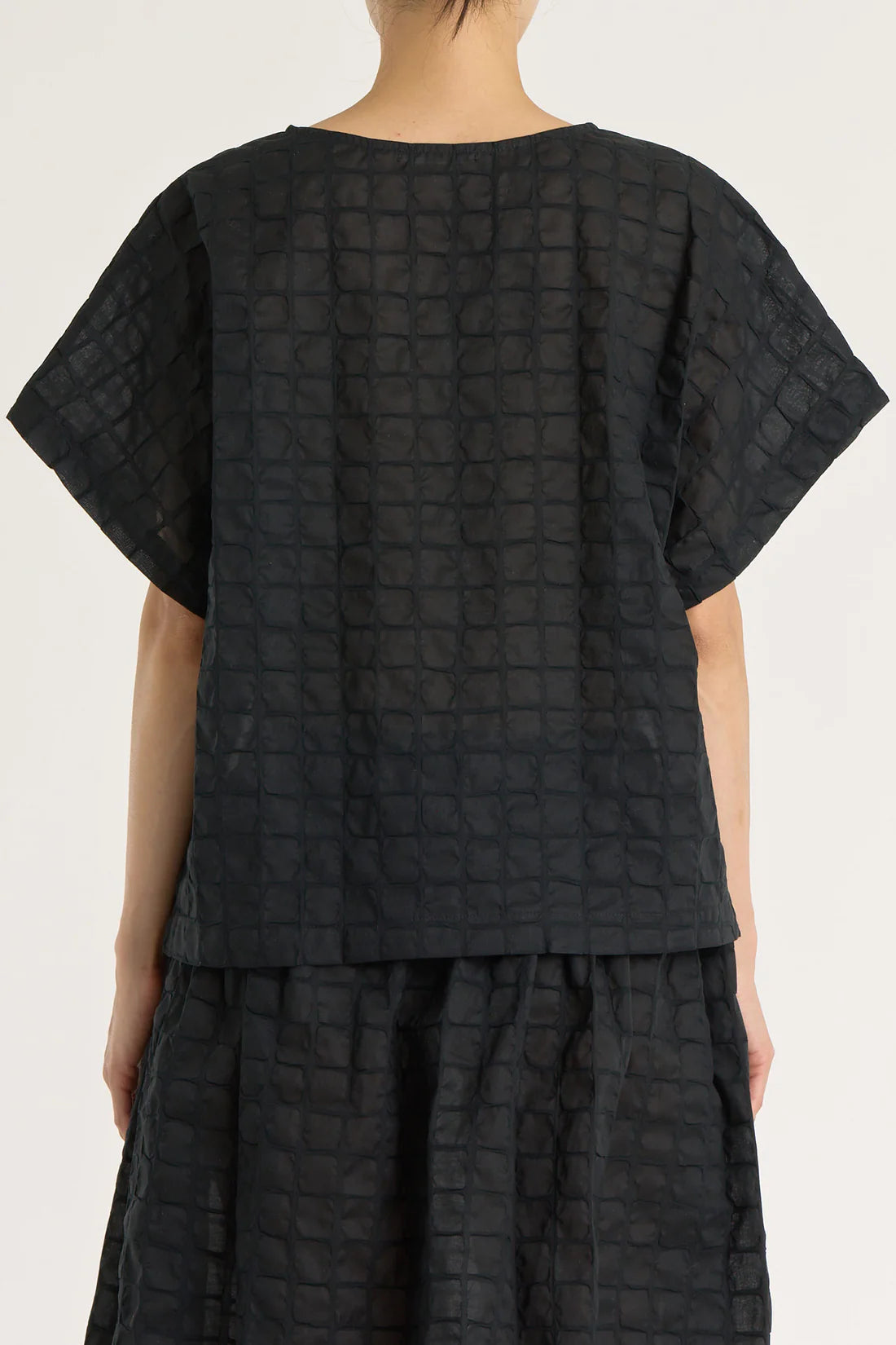 Black Crane Ripple Finish Top / Black