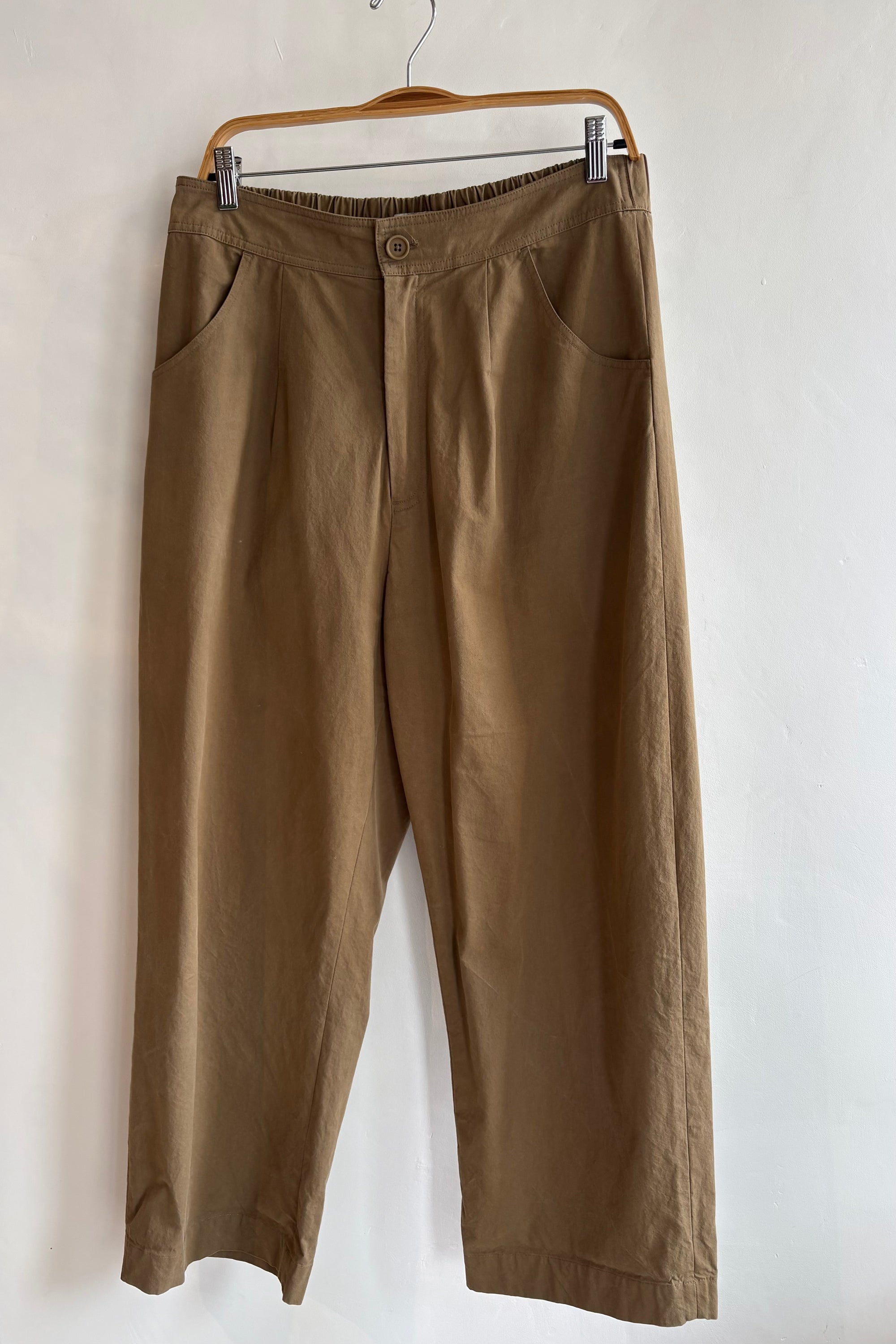 Pre-Loved / 7115 by Szeki Signature Pants / Tan / Size XL