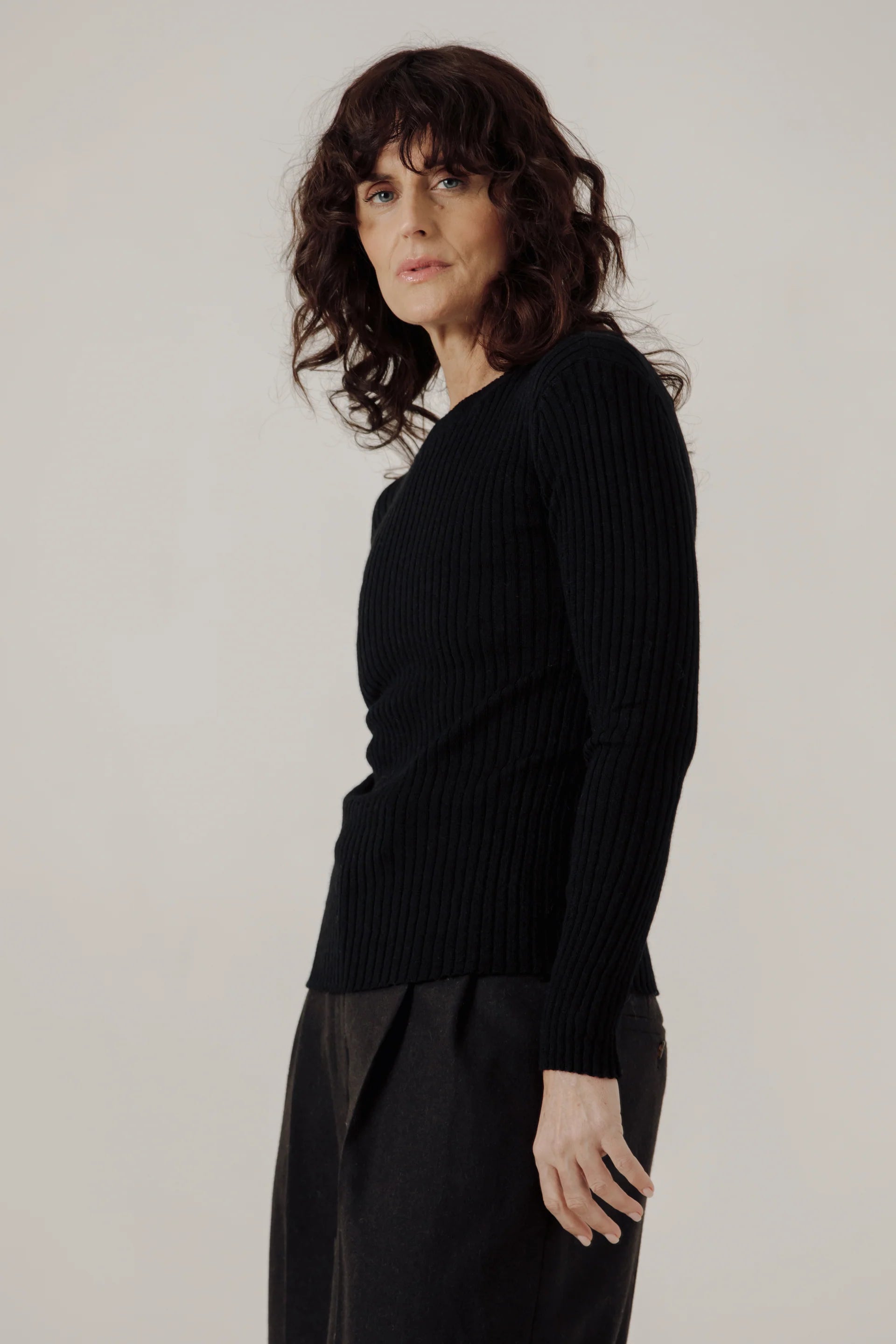 Bare Knitwear Fine Knit Rib Top / Black
