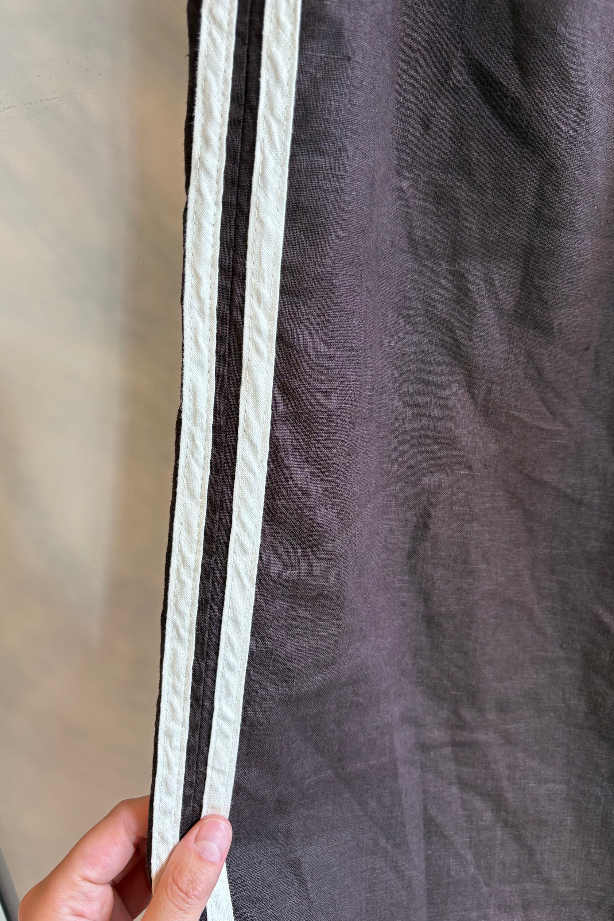 Pre-Loved / Donni Athletic Stripe Linen Pant / Espresso / Size L