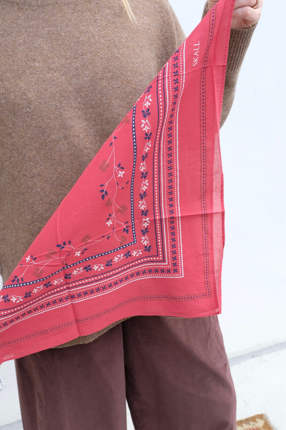 Floral Scarf / Faded Red