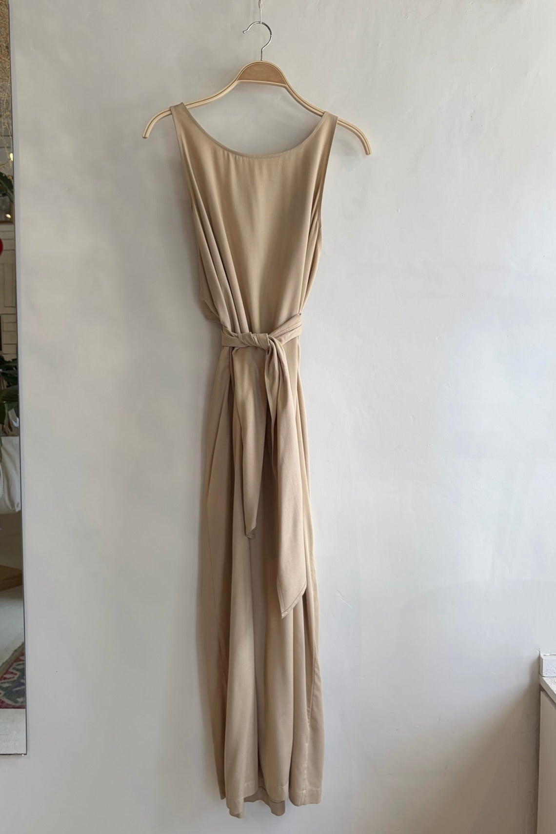 Pre-Loved / Shaina Mote Column Dress / Sand / Size 6