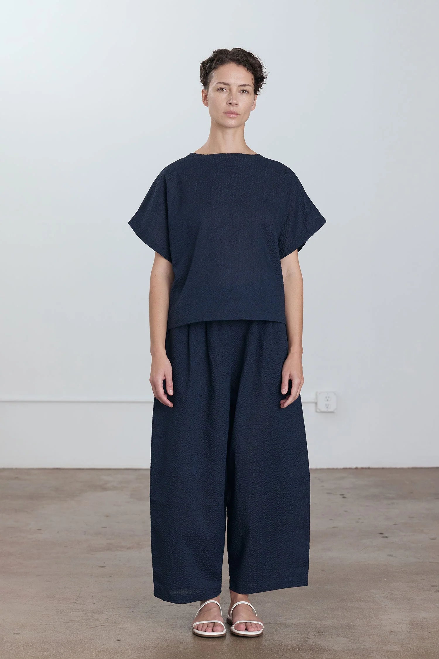 Black Crane Wide Pant w Micro Wave / Navy