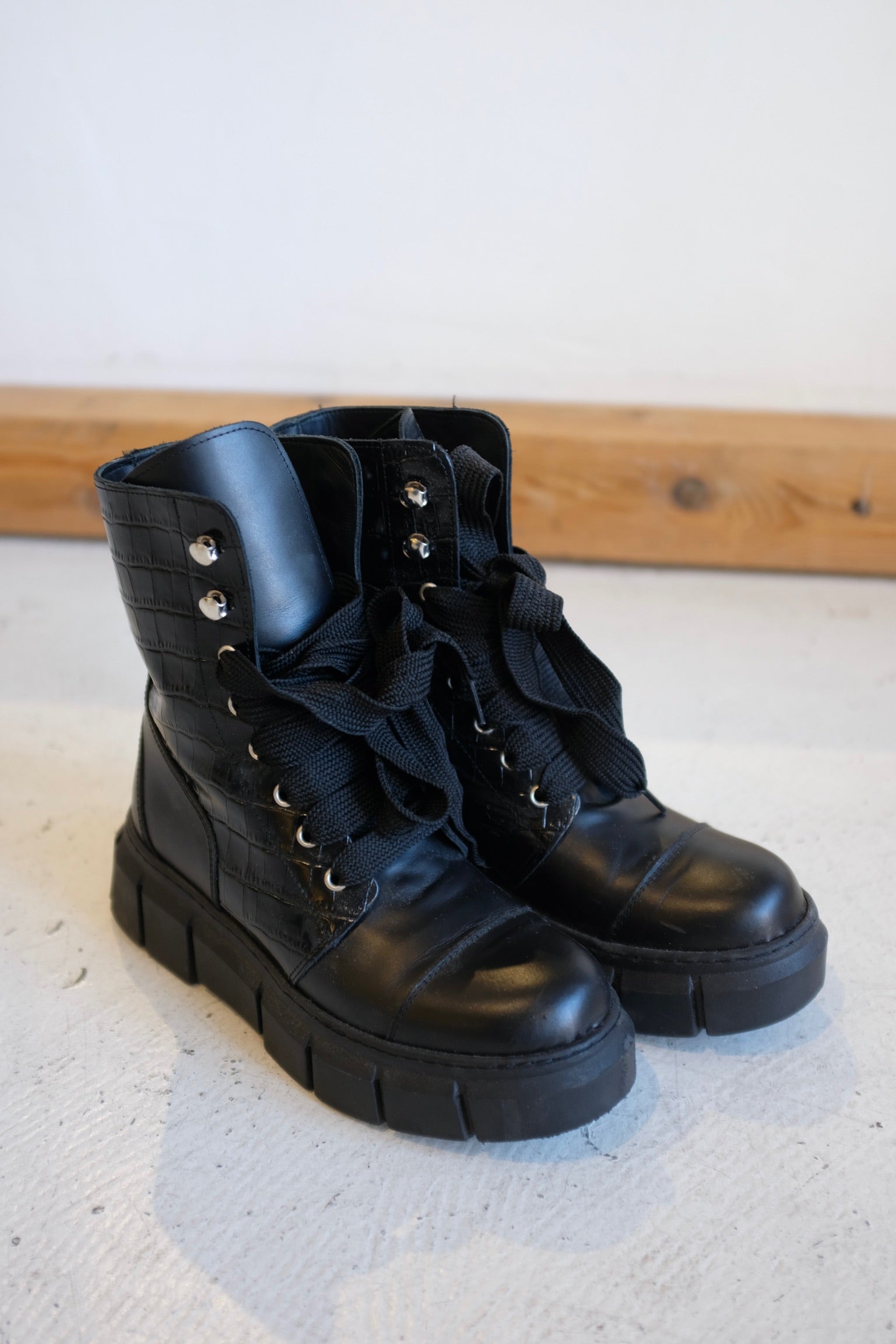 Pre-loved / Alohas Can Can Boot / Size 38