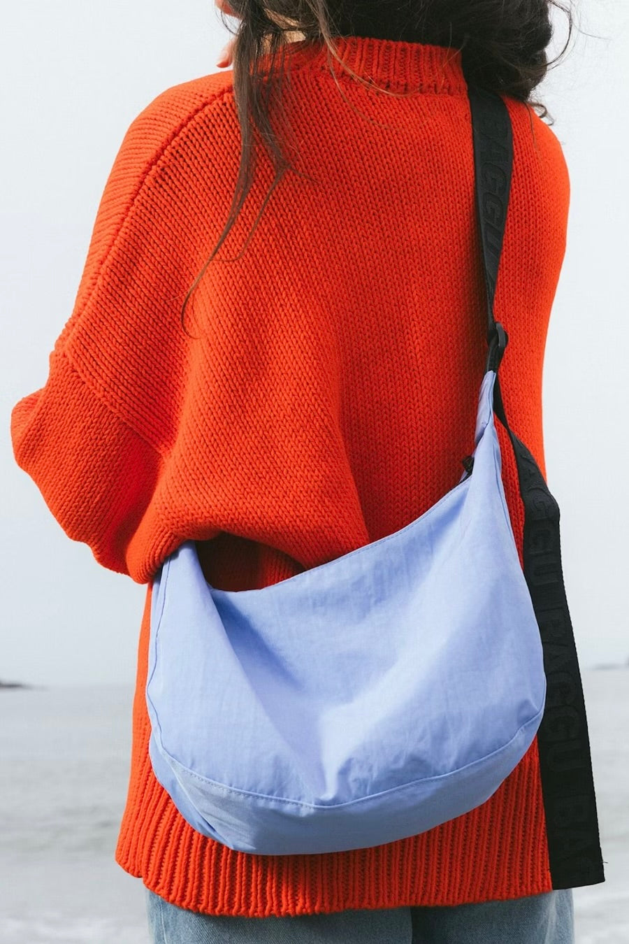 BAGGU Medium Nylon Crescent Bag / Cornflower