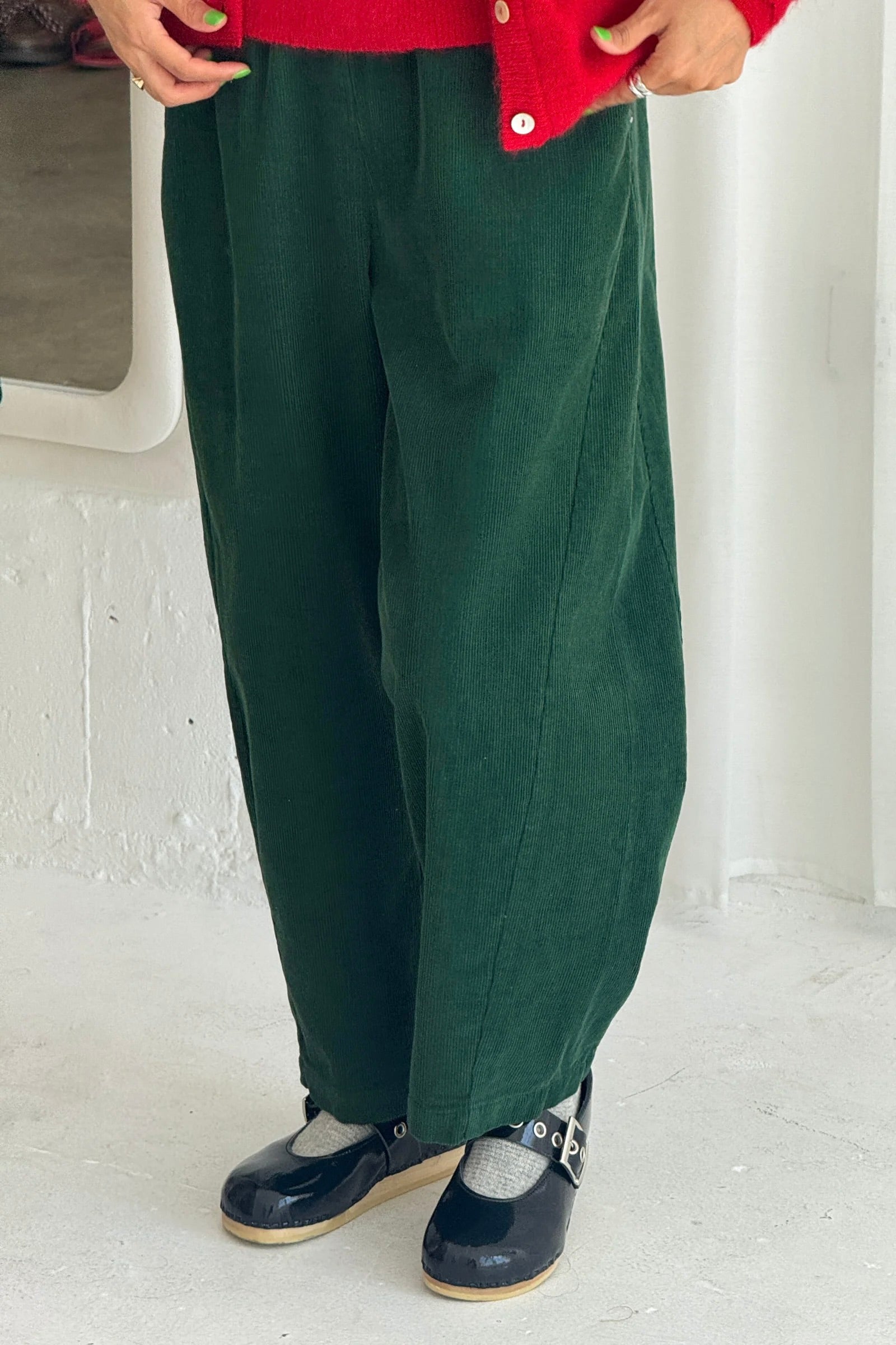 Le Bon Shoppe Corduroy Arc Pants / Foret