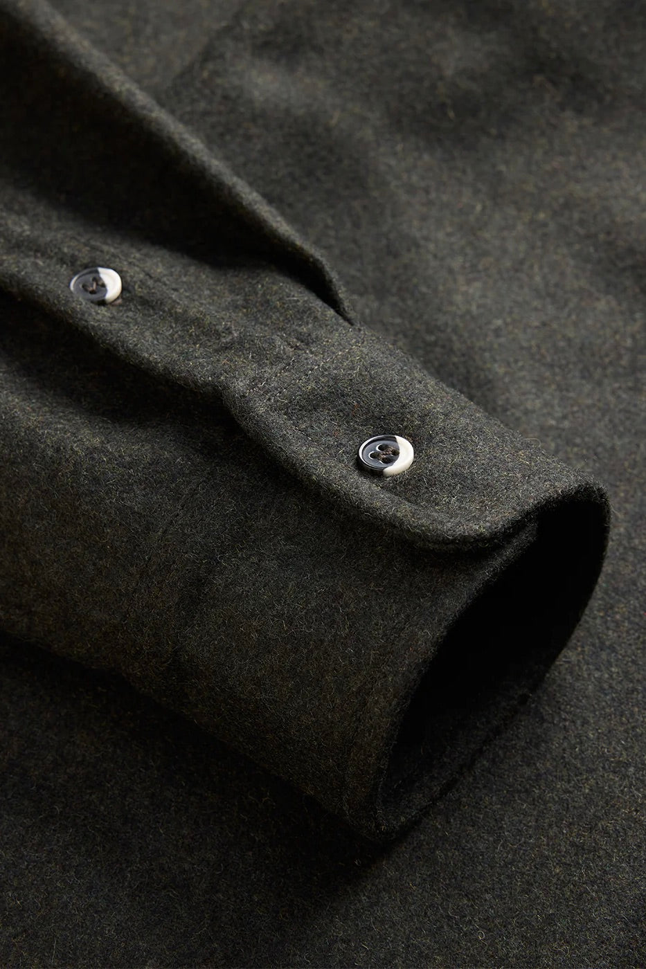 Anian The Relaxed Modern Melton Wool / Olive