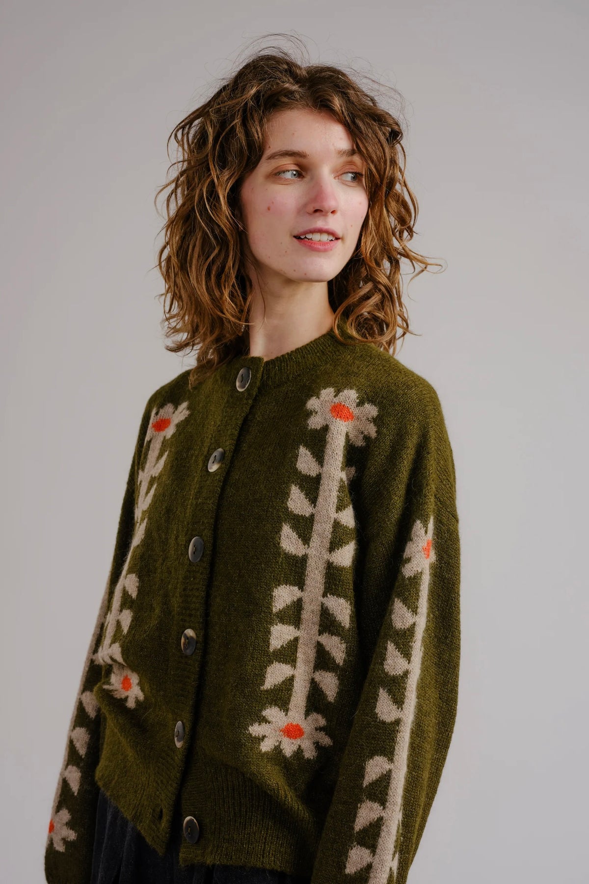 Flower Power Cardigan / Moss