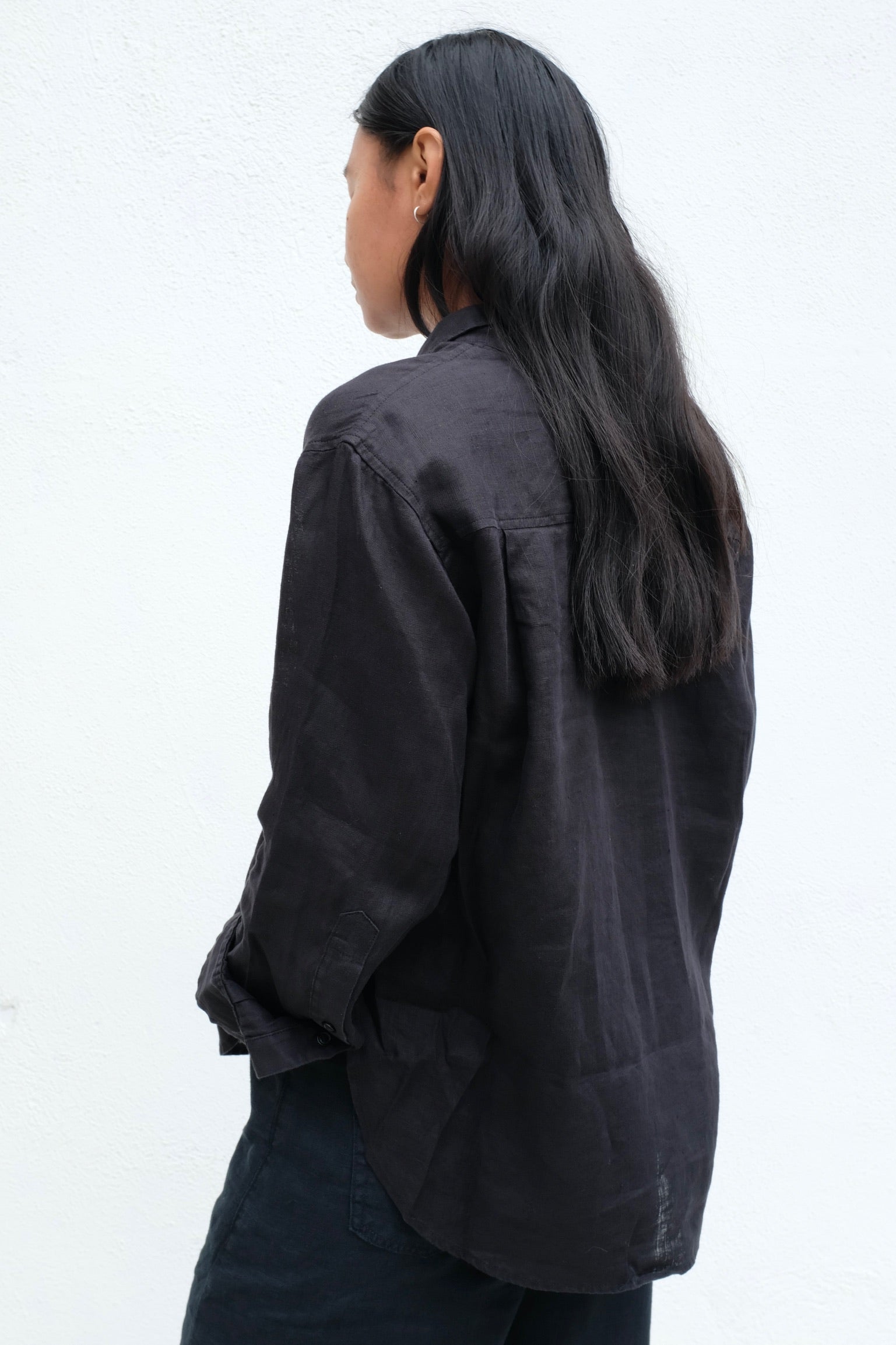 Kayla Shrunken Linen Shirt / Black