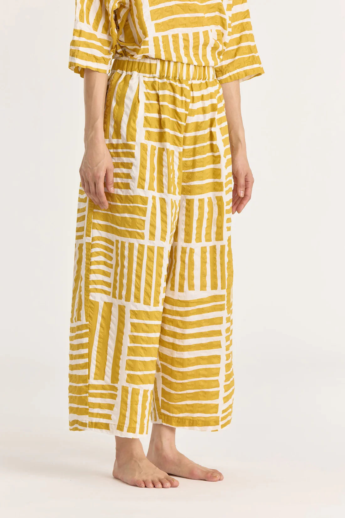 Black Crane Wide Pants / Gold Print