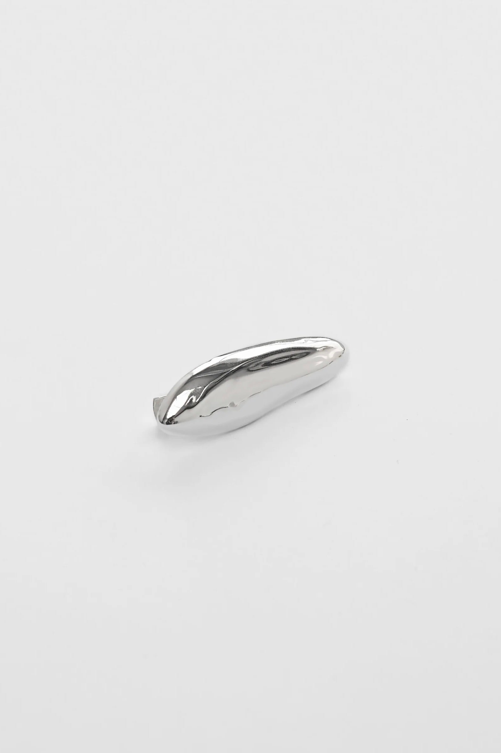 Wolf Circus Bean Clip / Sterling Silver