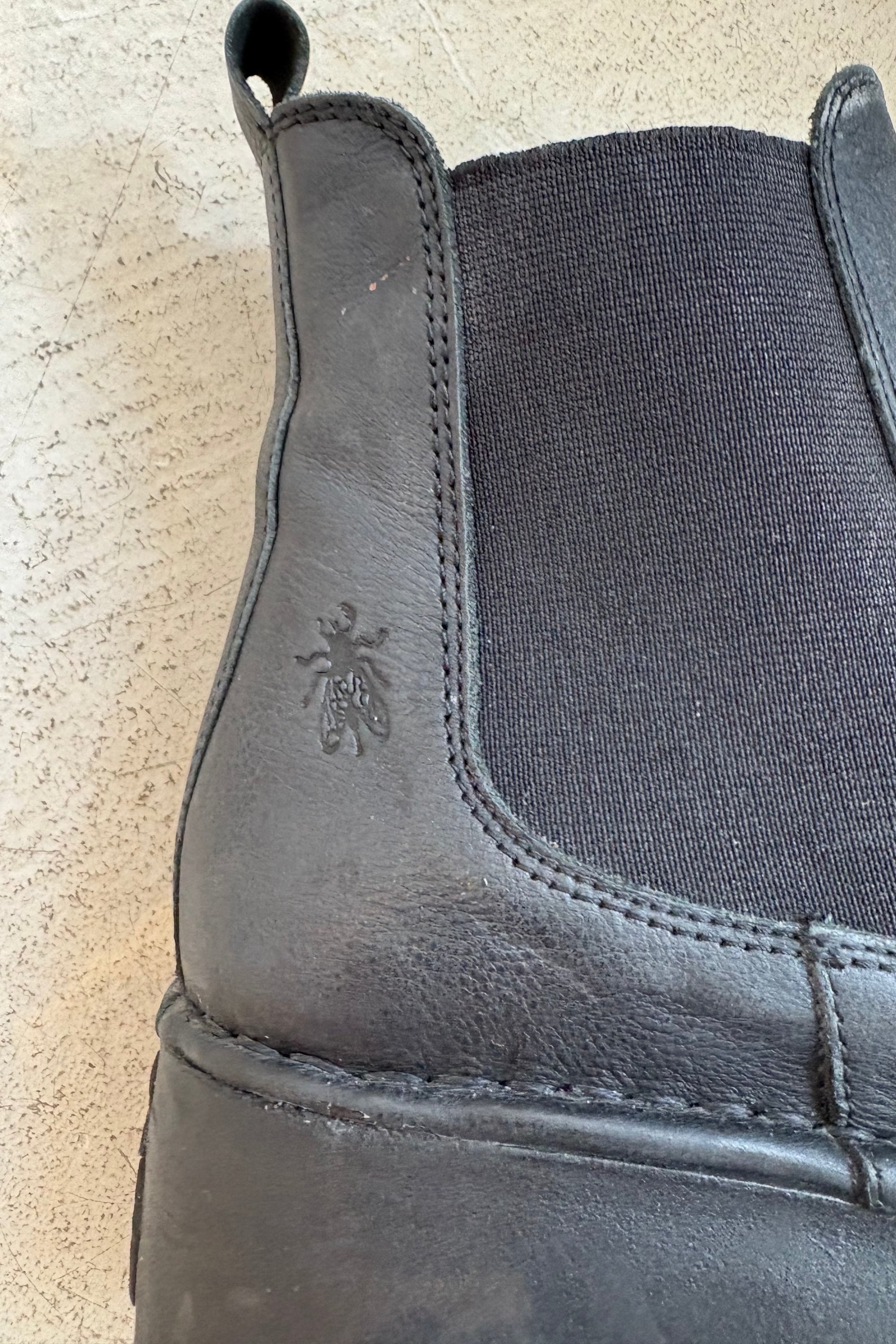 Pre-loved / London Fly Chelsea Boot / Black / Size 39