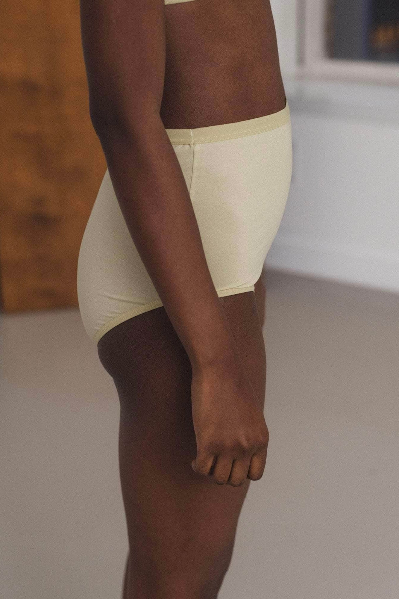 Baserange Highwaist Bell Pant / Pier Green