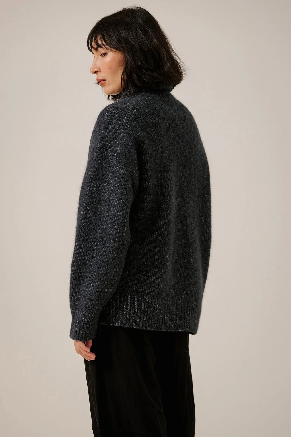 Bare knitwear Oversized Alpaca Turtleneck / Dark Navy